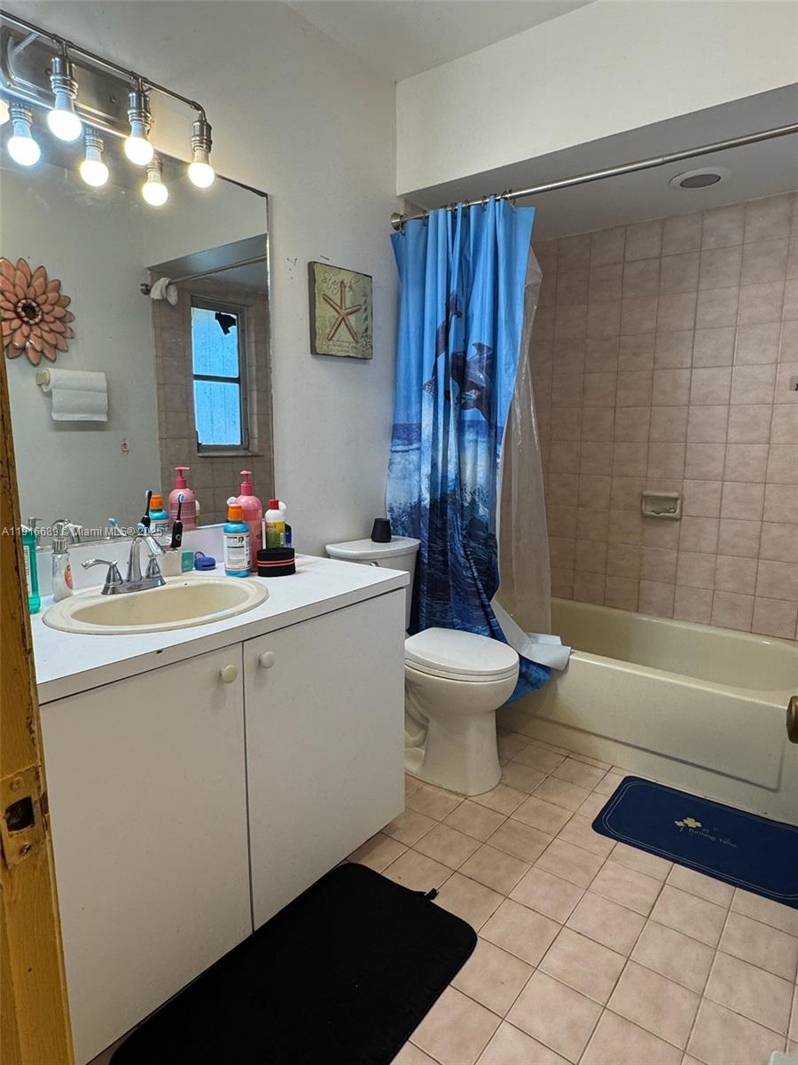 11011 SW 162nd Ter Miami, FL 33157