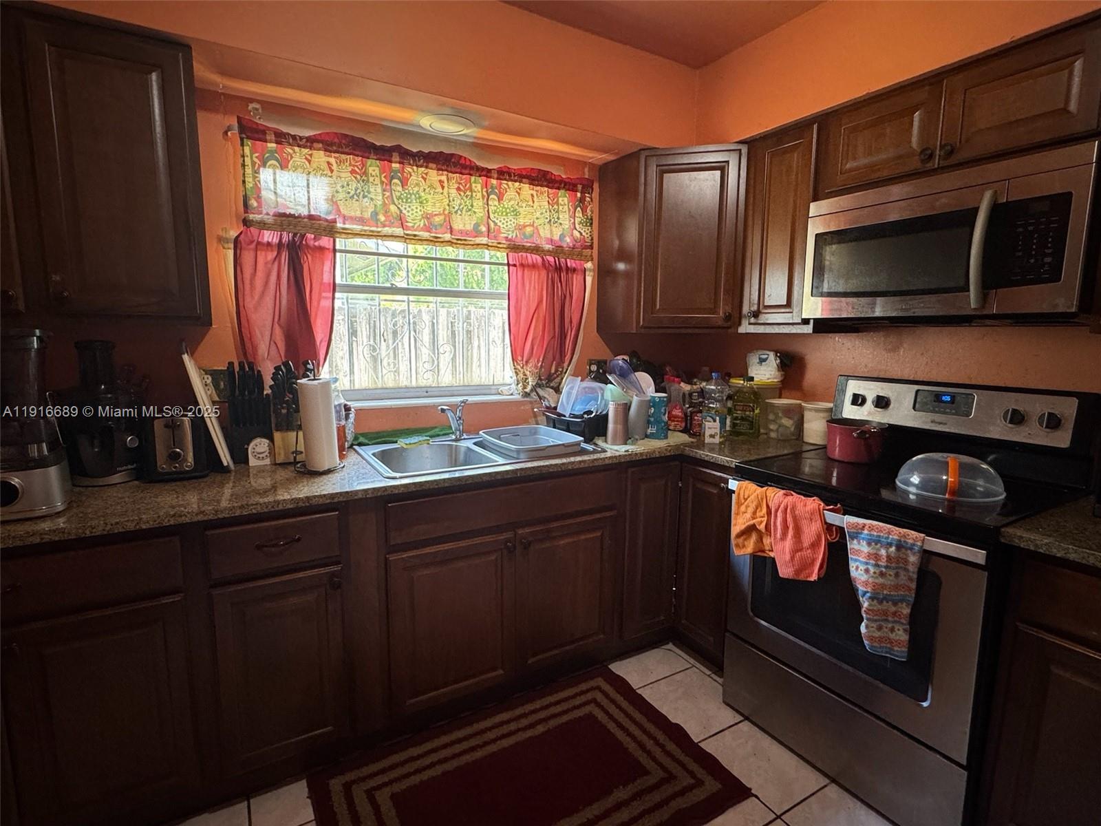 11011 SW 162nd Ter Miami, FL 33157