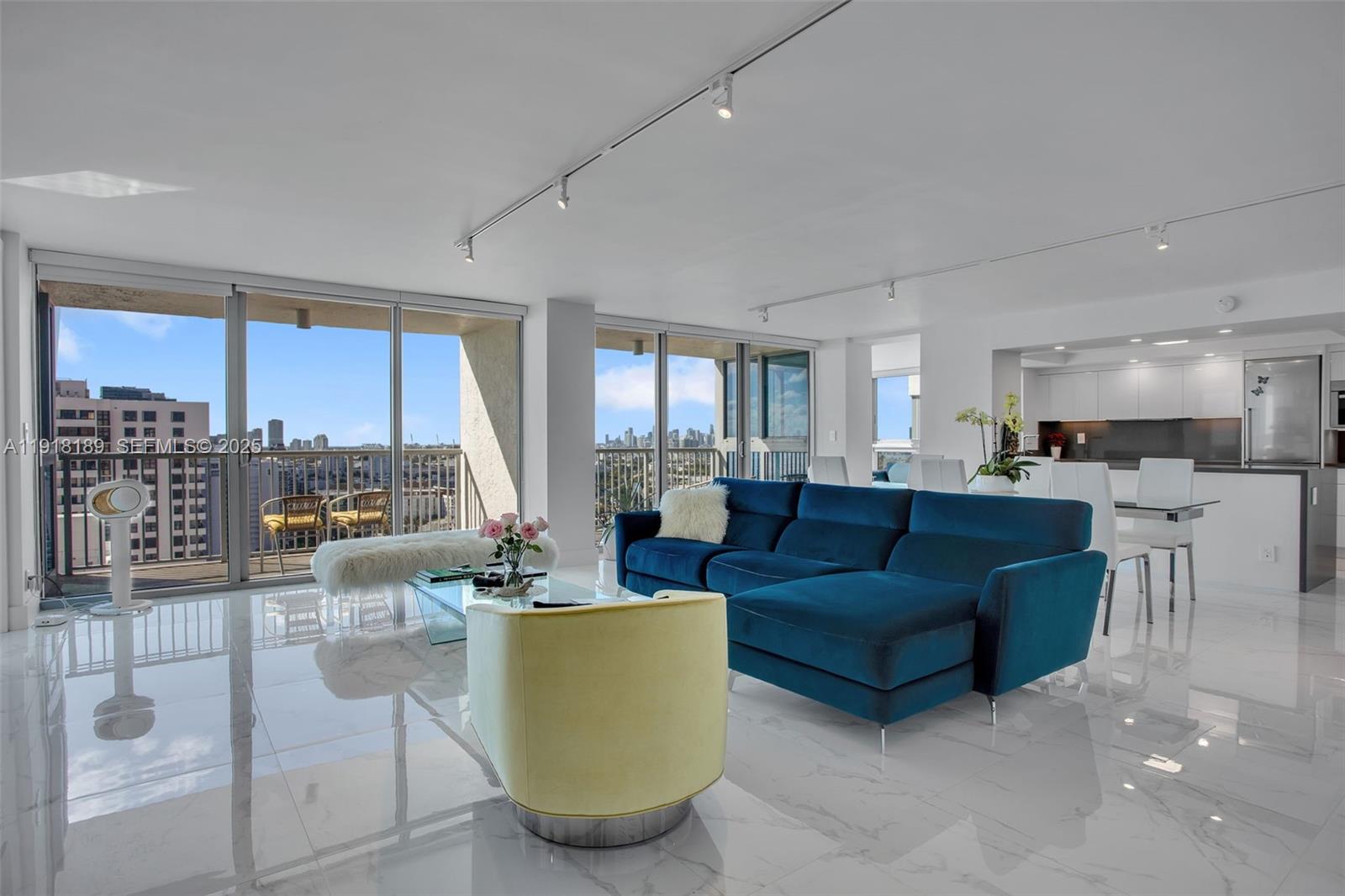 2655 Collins Ave #PH06/08