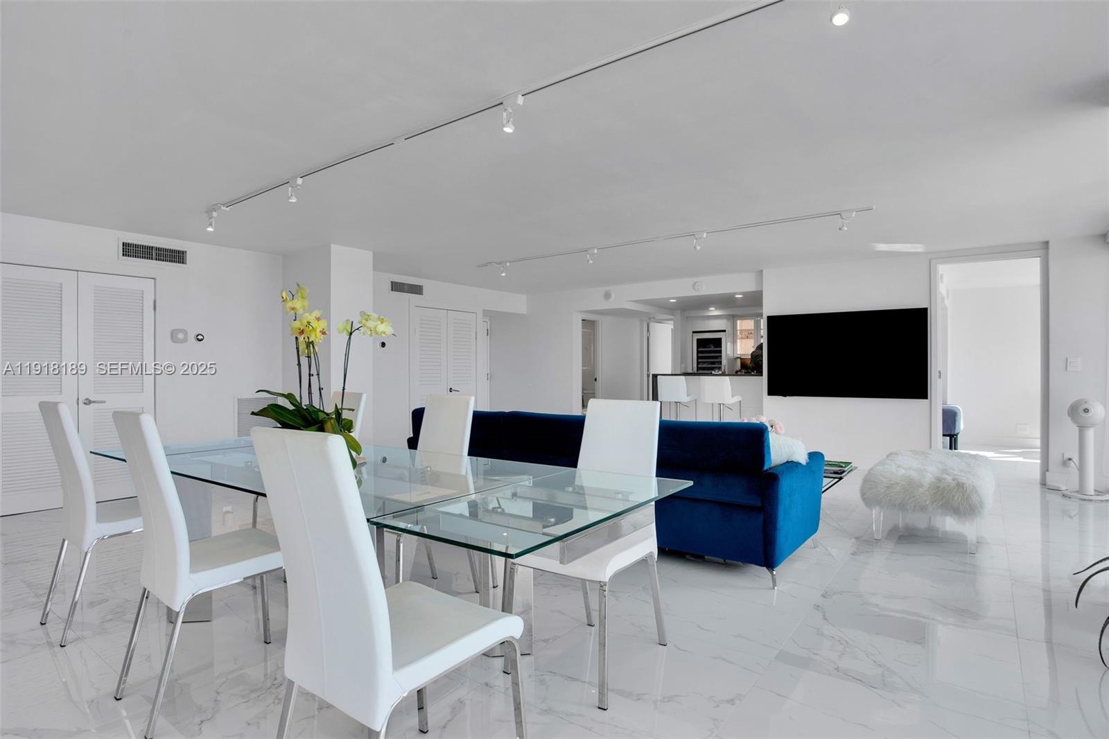 2655 Collins Ave #PH06/08 Miami Beach, FL 33140