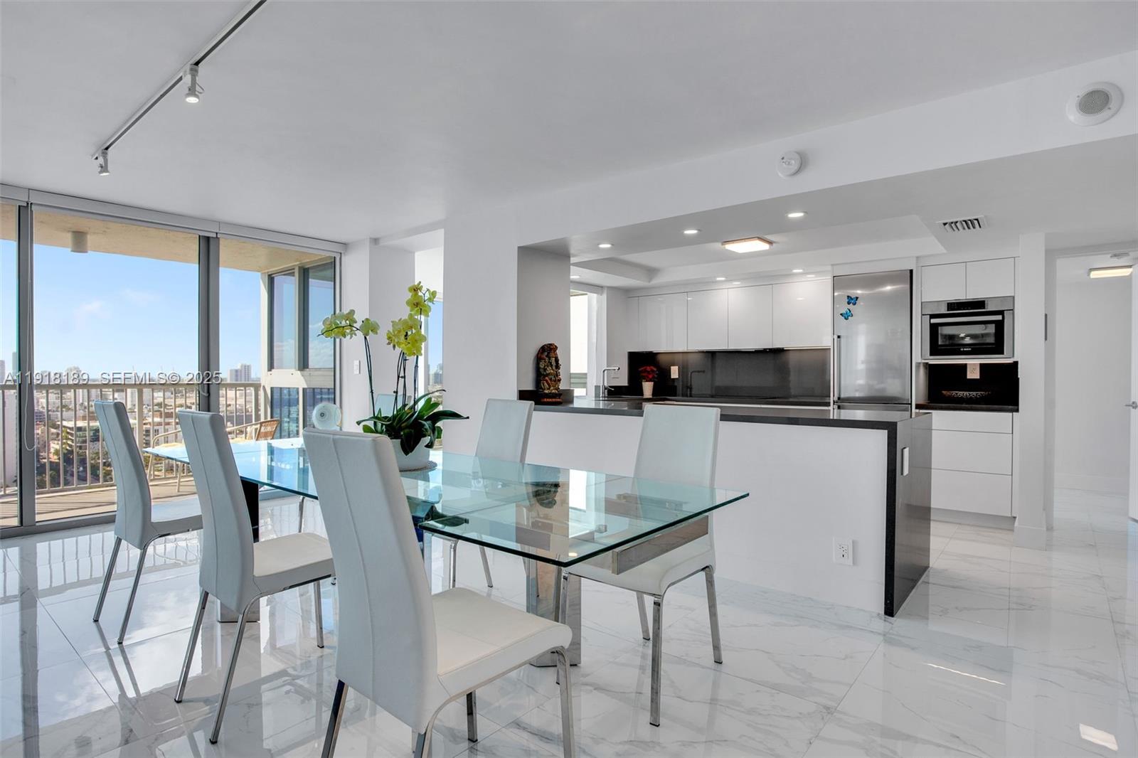 2655 Collins Ave #PH06/08 Miami Beach, FL 33140