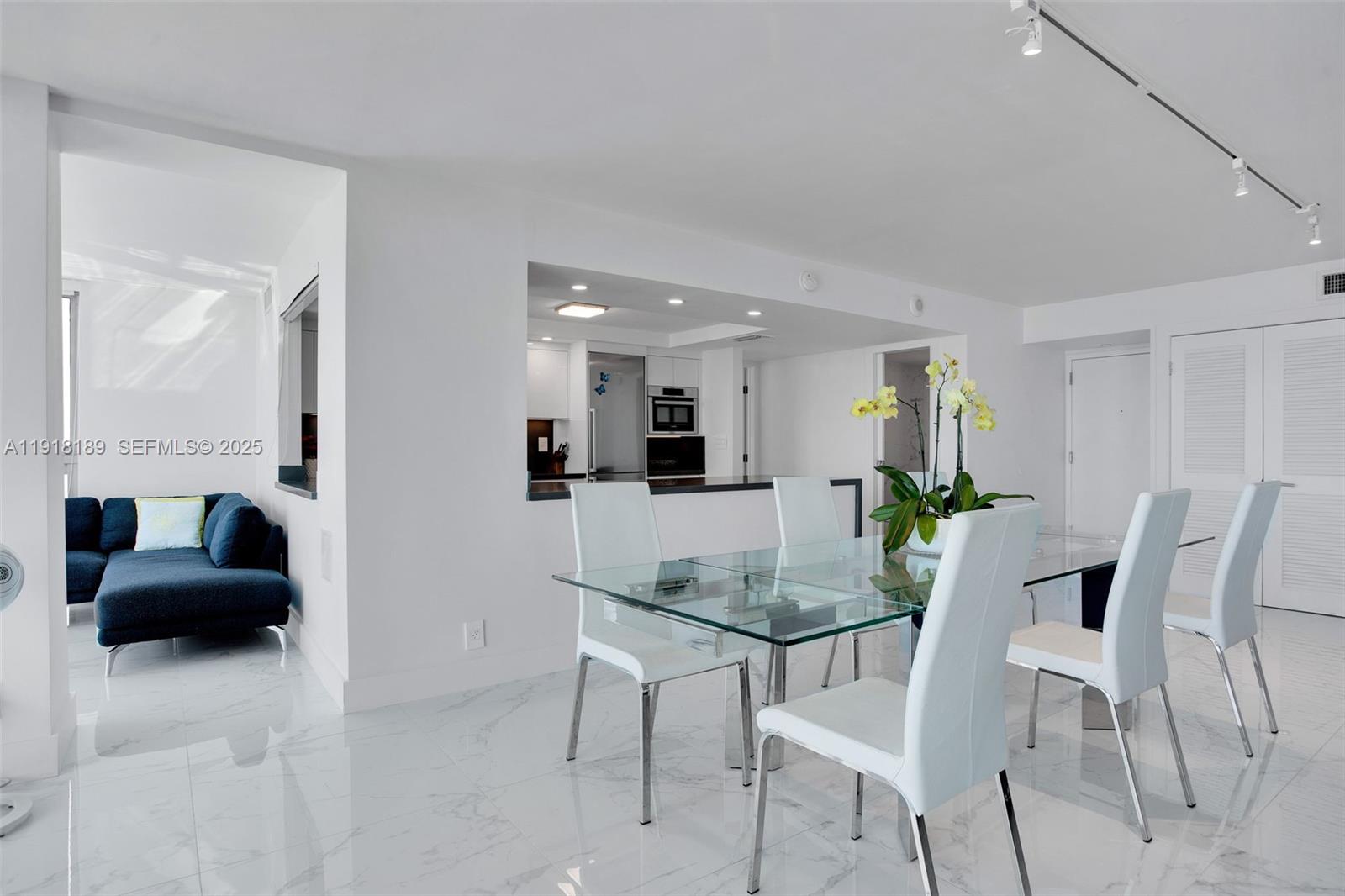 2655 Collins Ave #PH06/08 Miami Beach, FL 33140