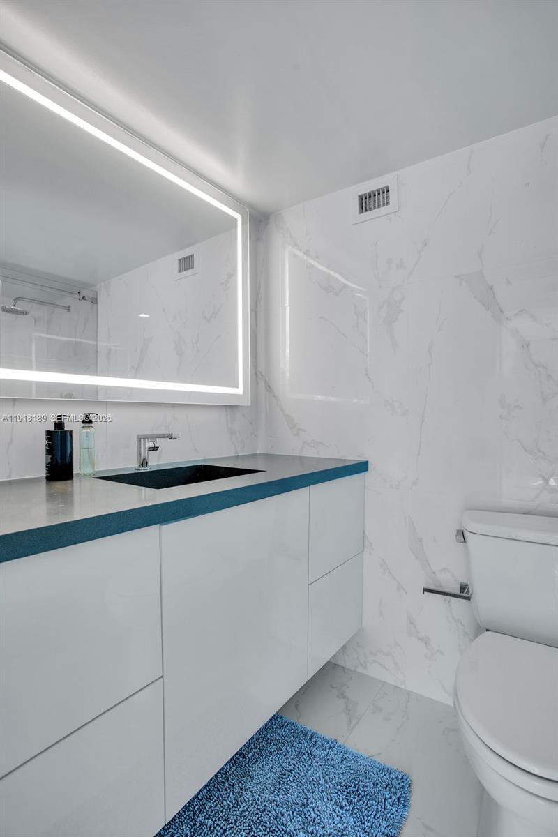 2655 Collins Ave #PH06/08 Miami Beach, FL 33140