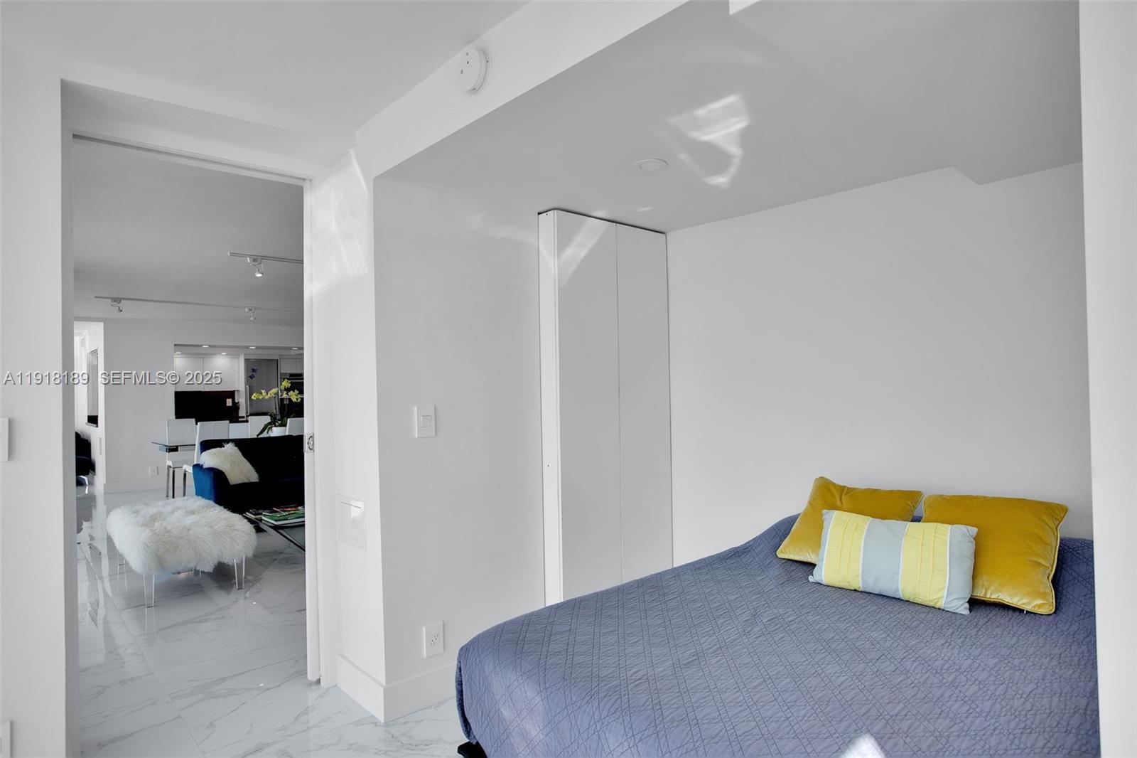 2655 Collins Ave #PH06/08 Miami Beach, FL 33140