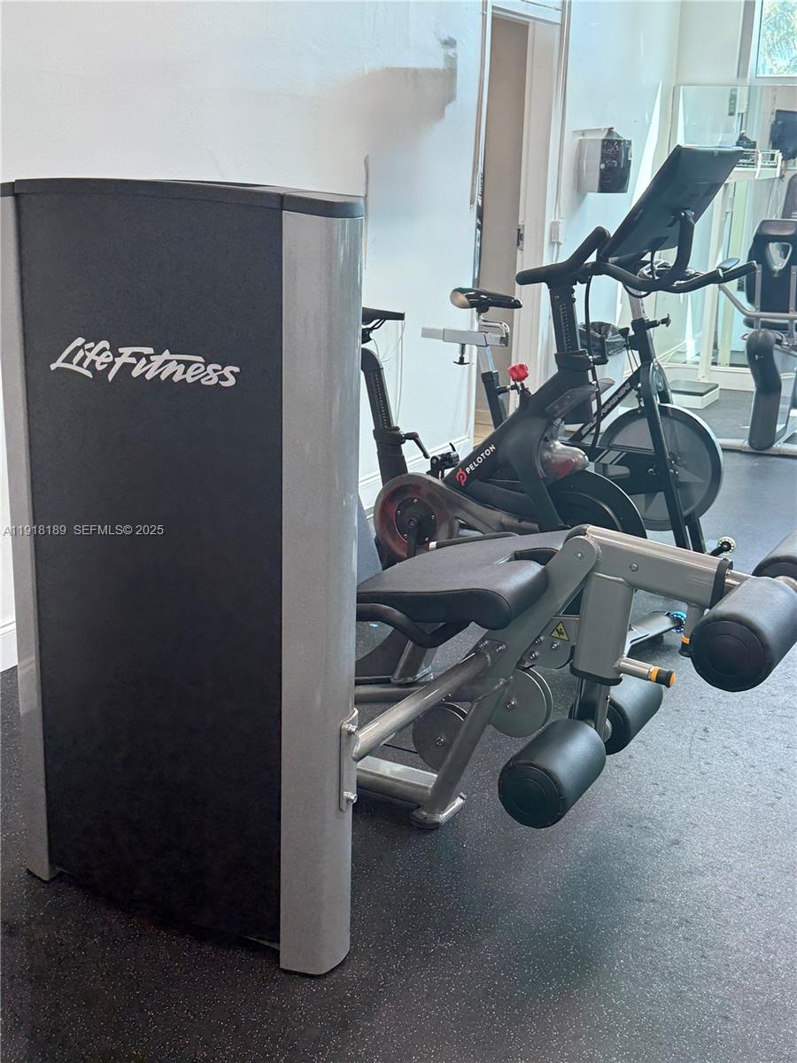 2655 Collins Ave #PH06/08 Miami Beach, FL 33140