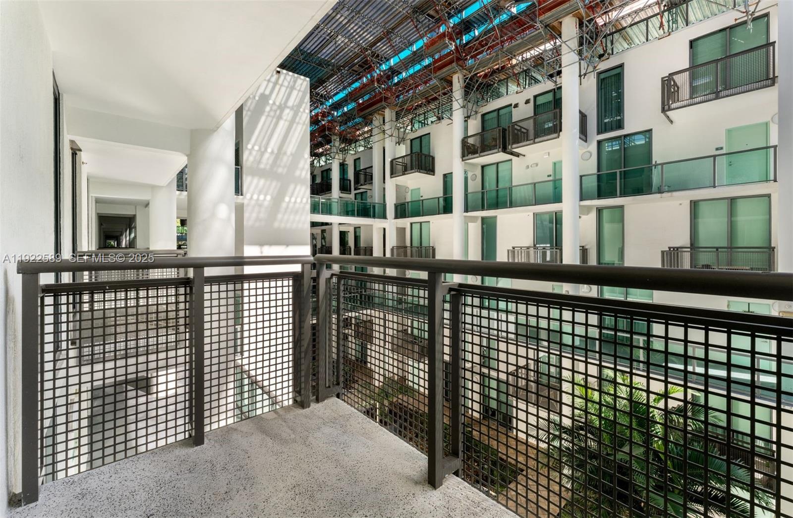 6000 Collins Ave #330 Miami Beach, FL 33140