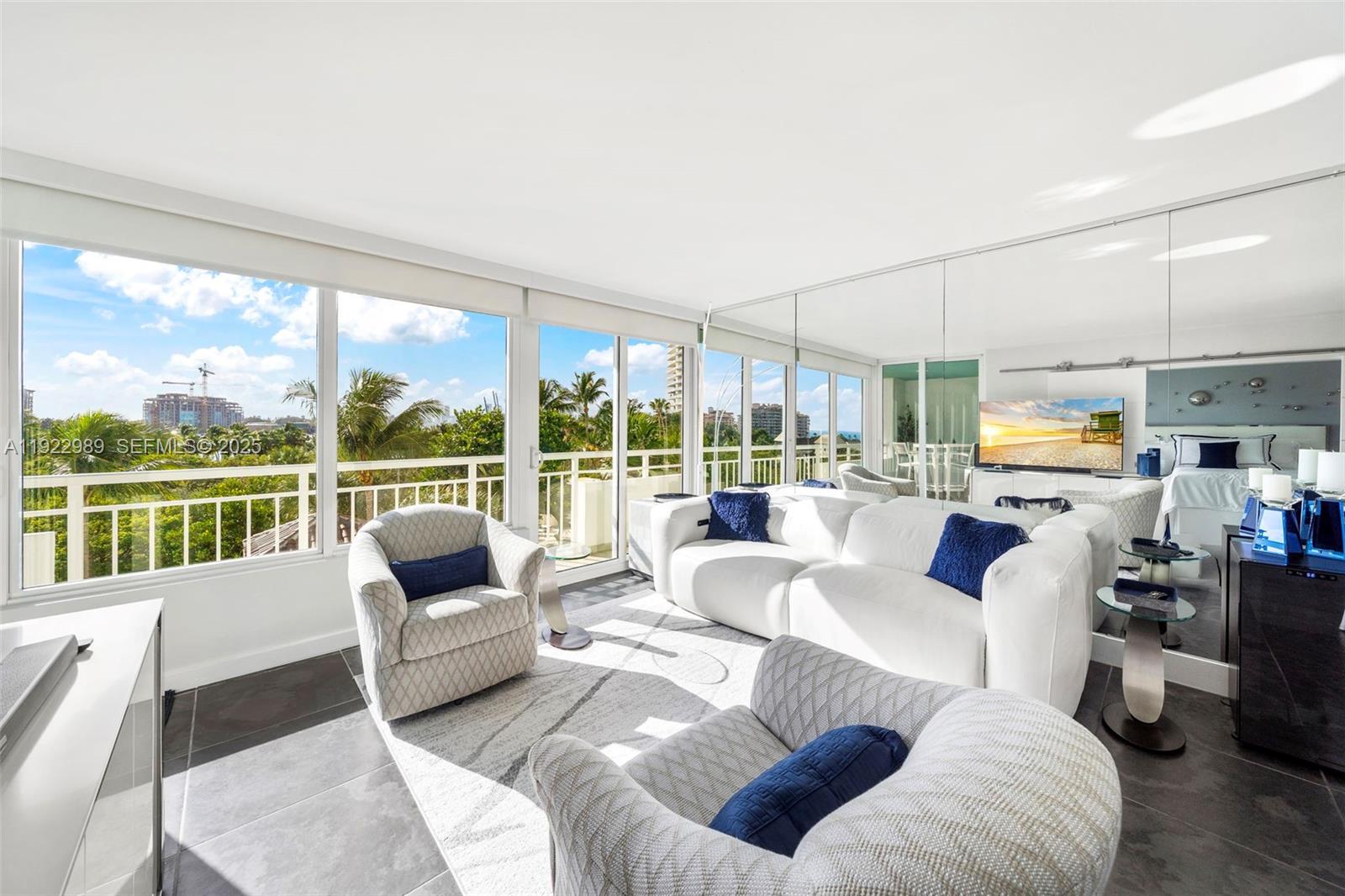 400 S Pointe Dr #401 Miami Beach, FL 33139