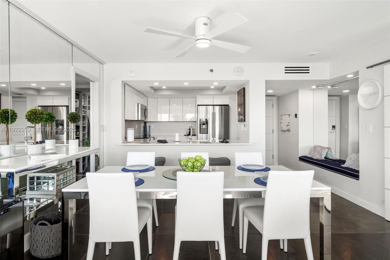 400 S Pointe Dr #401 Miami Beach, FL 33139