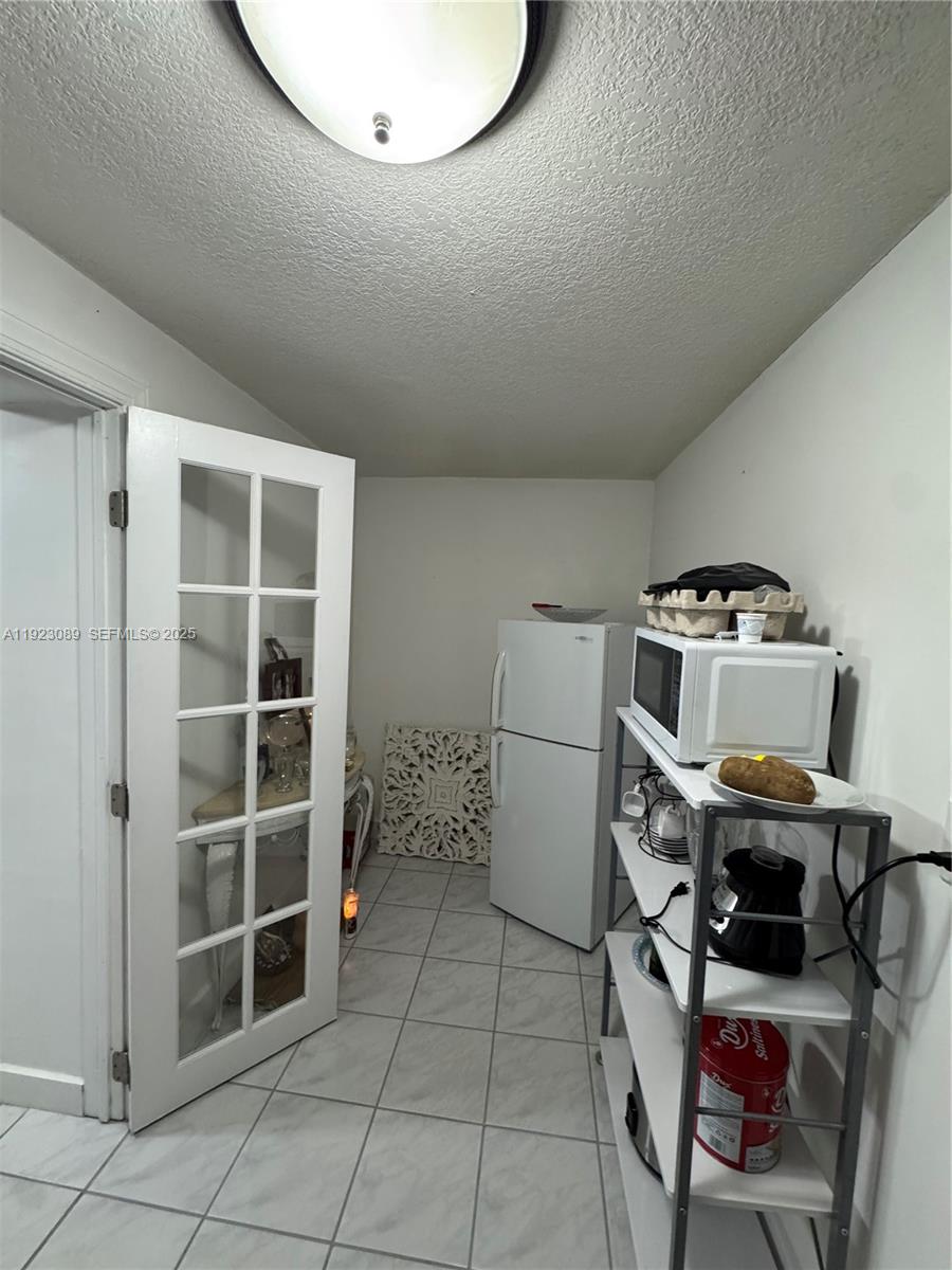 971 E 13th St Hialeah, FL 33010