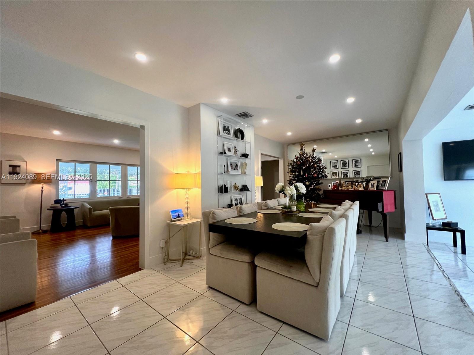 1558 Sevilla Ave Coral Gables, FL 33134