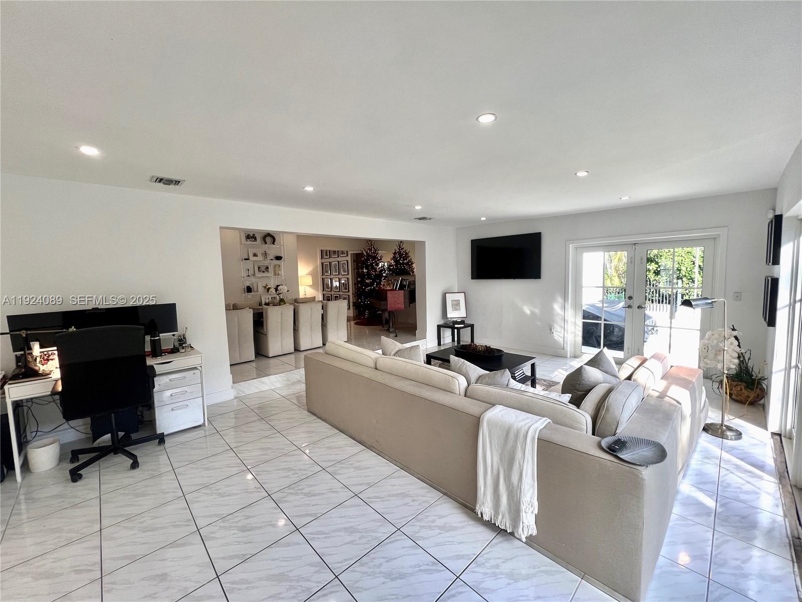 1558 Sevilla Ave Coral Gables, FL 33134