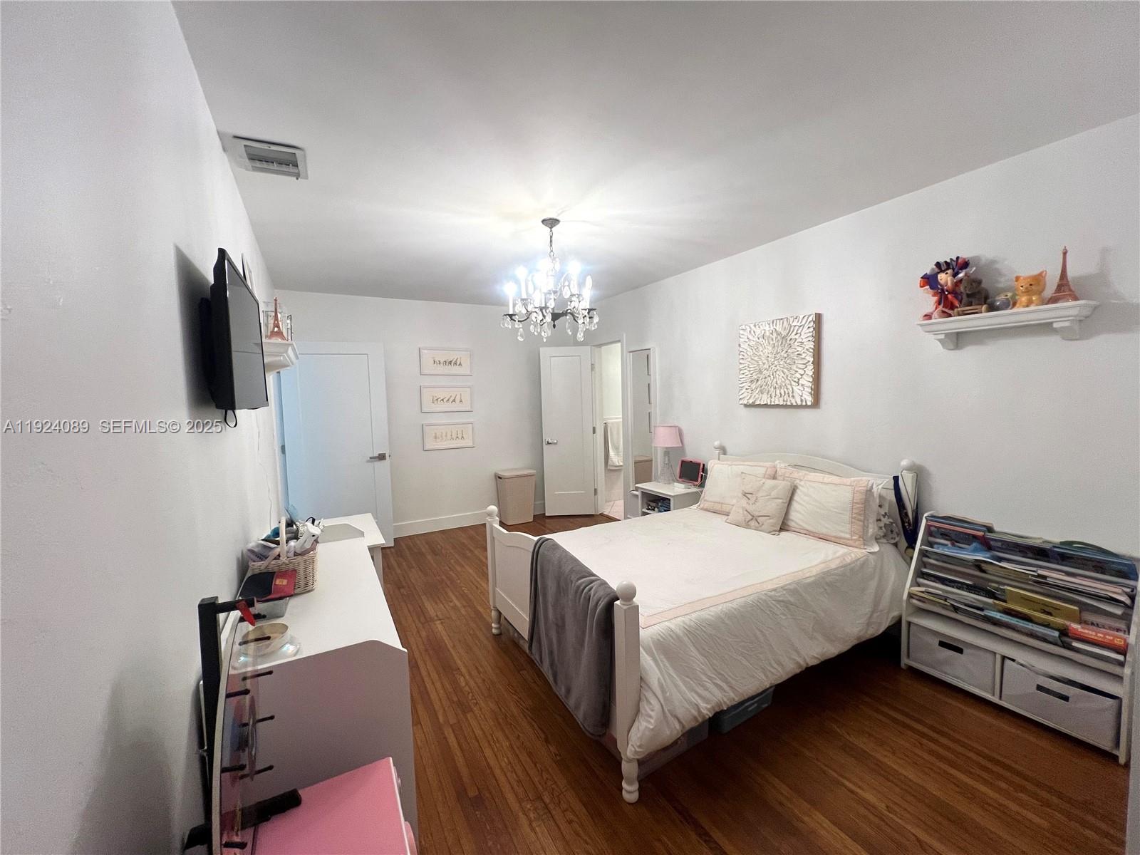 1558 Sevilla Ave Coral Gables, FL 33134