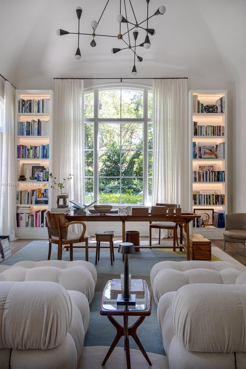 155 San Souci Dr Coral Gables, FL 33133