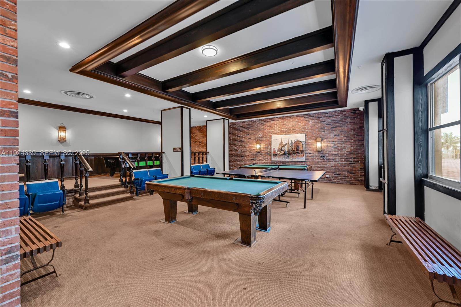 6039 Collins Ave #621 Miami Beach, FL 33140