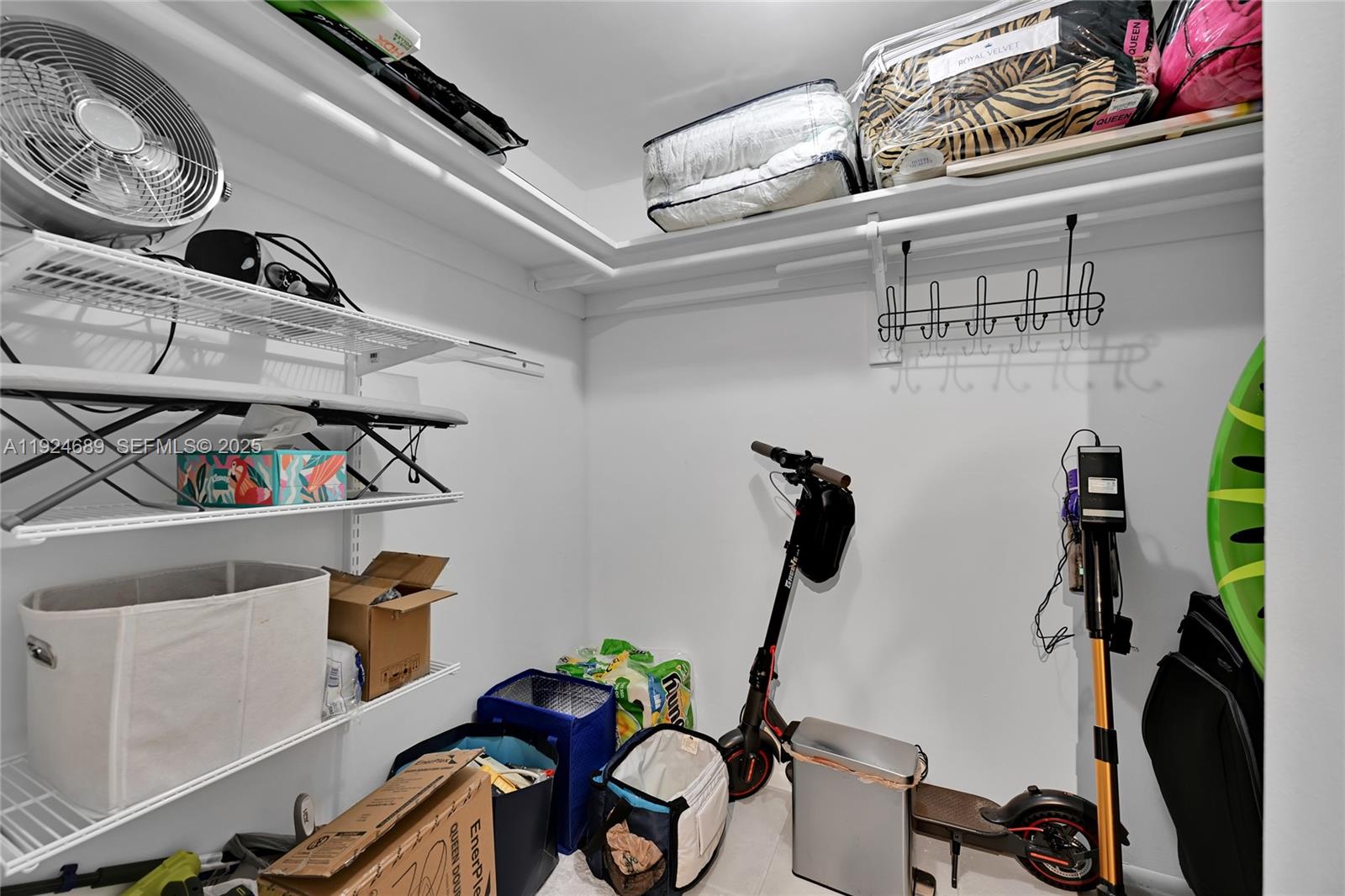 6039 Collins Ave #621 Miami Beach, FL 33140