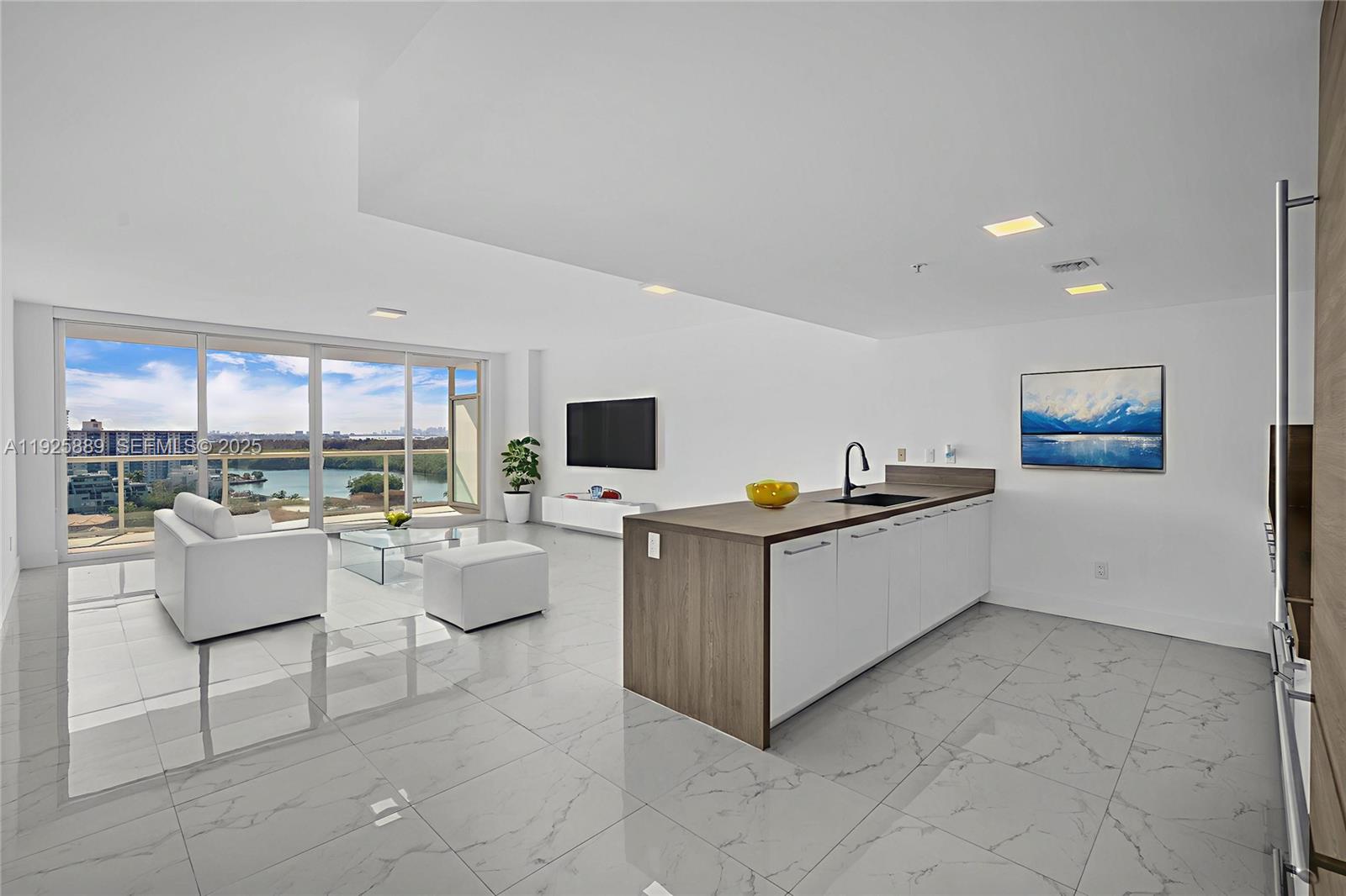 image 400 Sunny Isles32