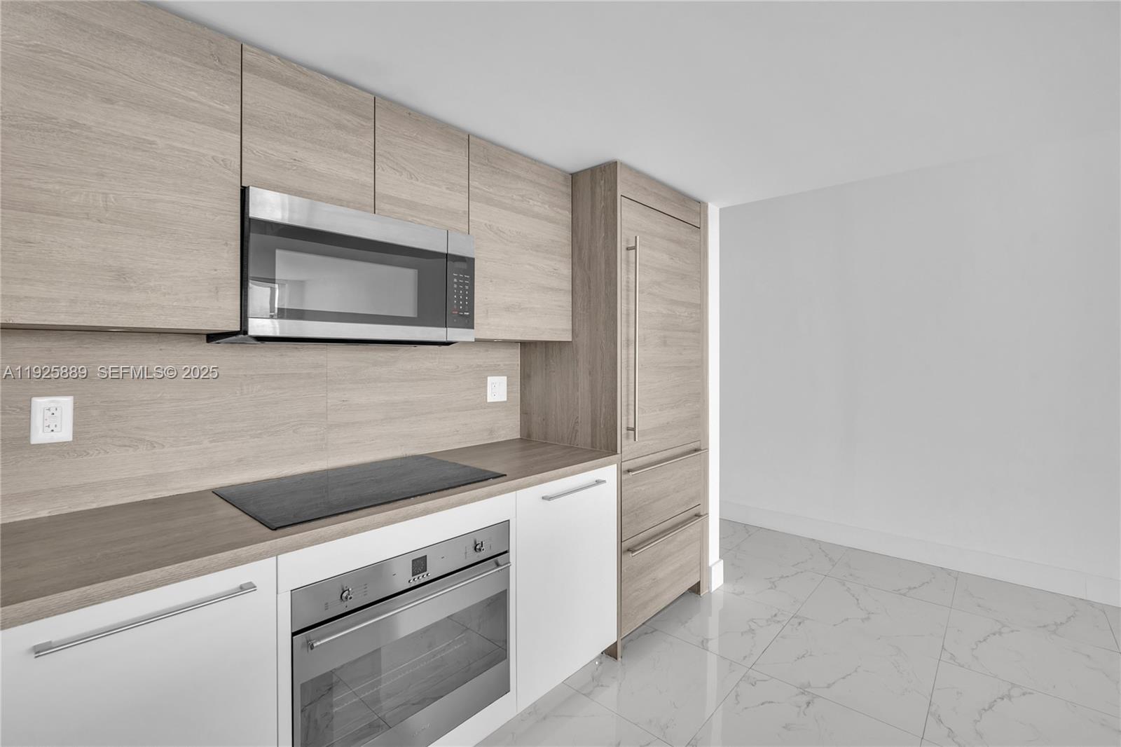 image 400 Sunny Isles36