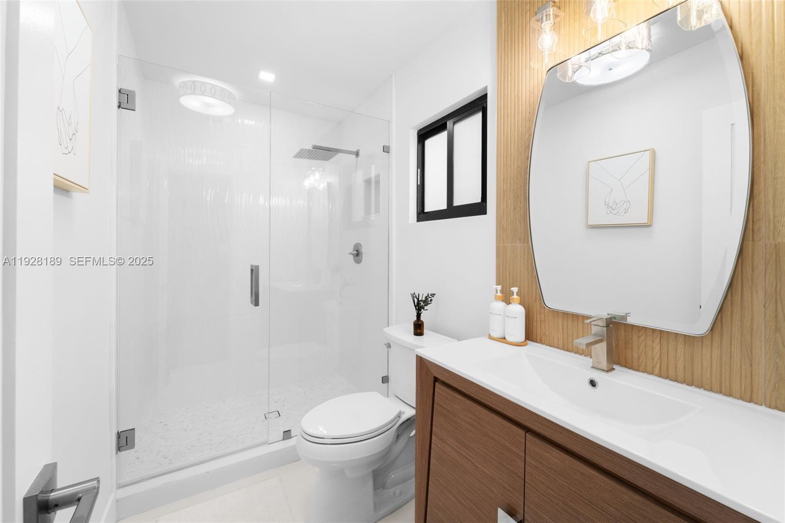 2735 SW 65th Ave Miami, FL 33155