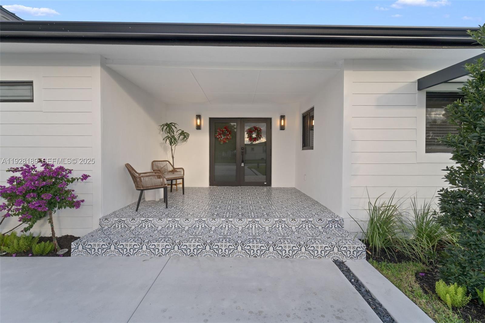 2735 SW 65th Ave Miami, FL 33155