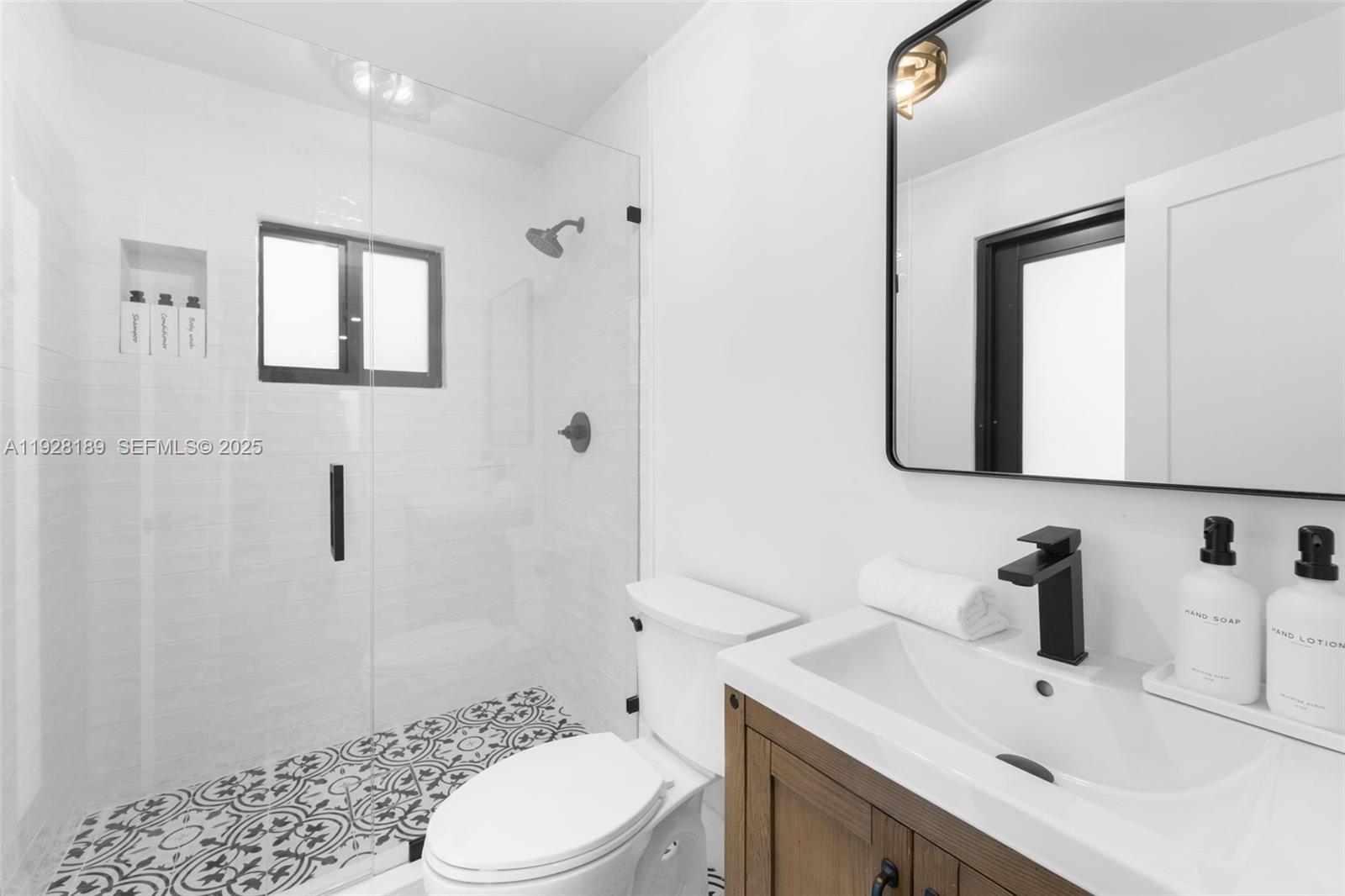 2735 SW 65th Ave Miami, FL 33155