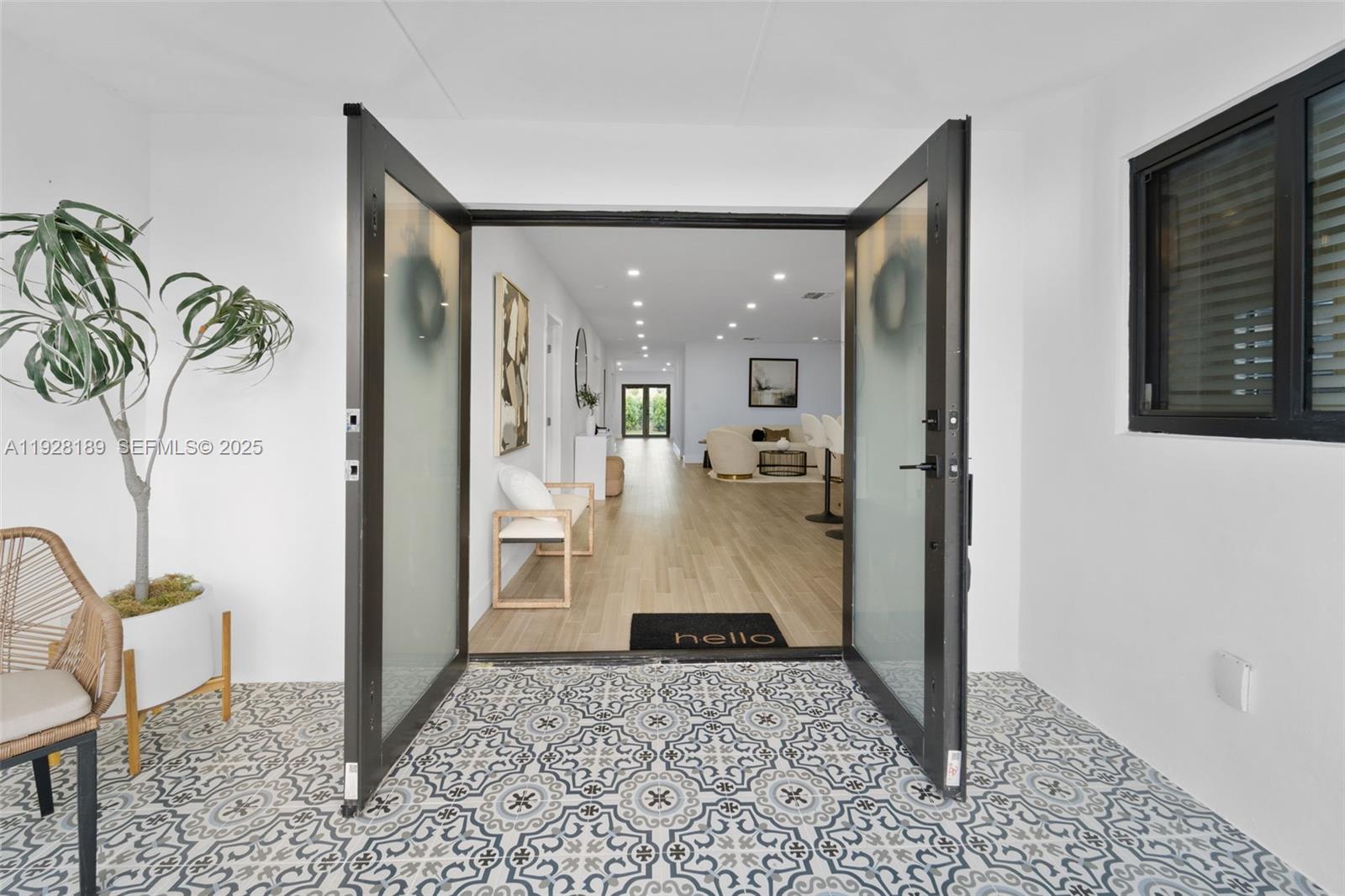 2735 SW 65th Ave Miami, FL 33155