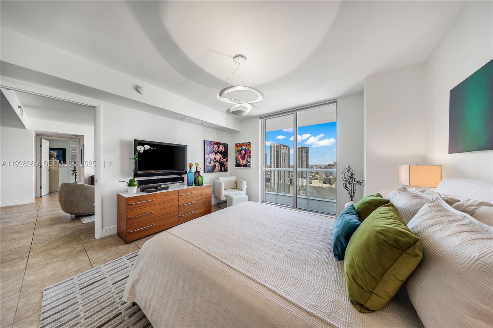 50 Biscayne Blvd #3311 Miami, FL 33132