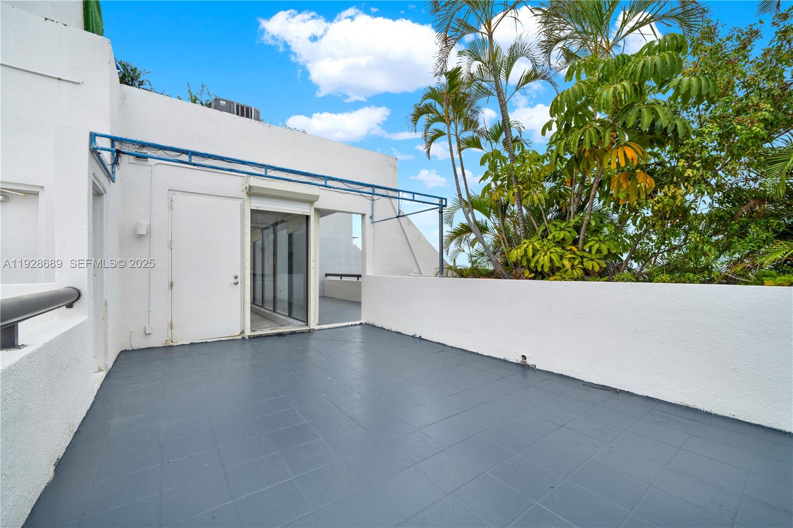 385 Poinciana Dr #1230 Sunny Isles Beach, FL 33160