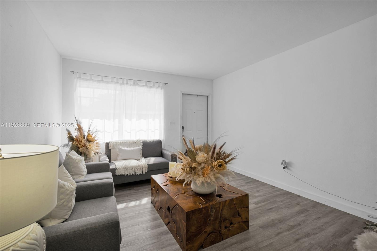 3711 SW 27th Ter Miami, FL 33134