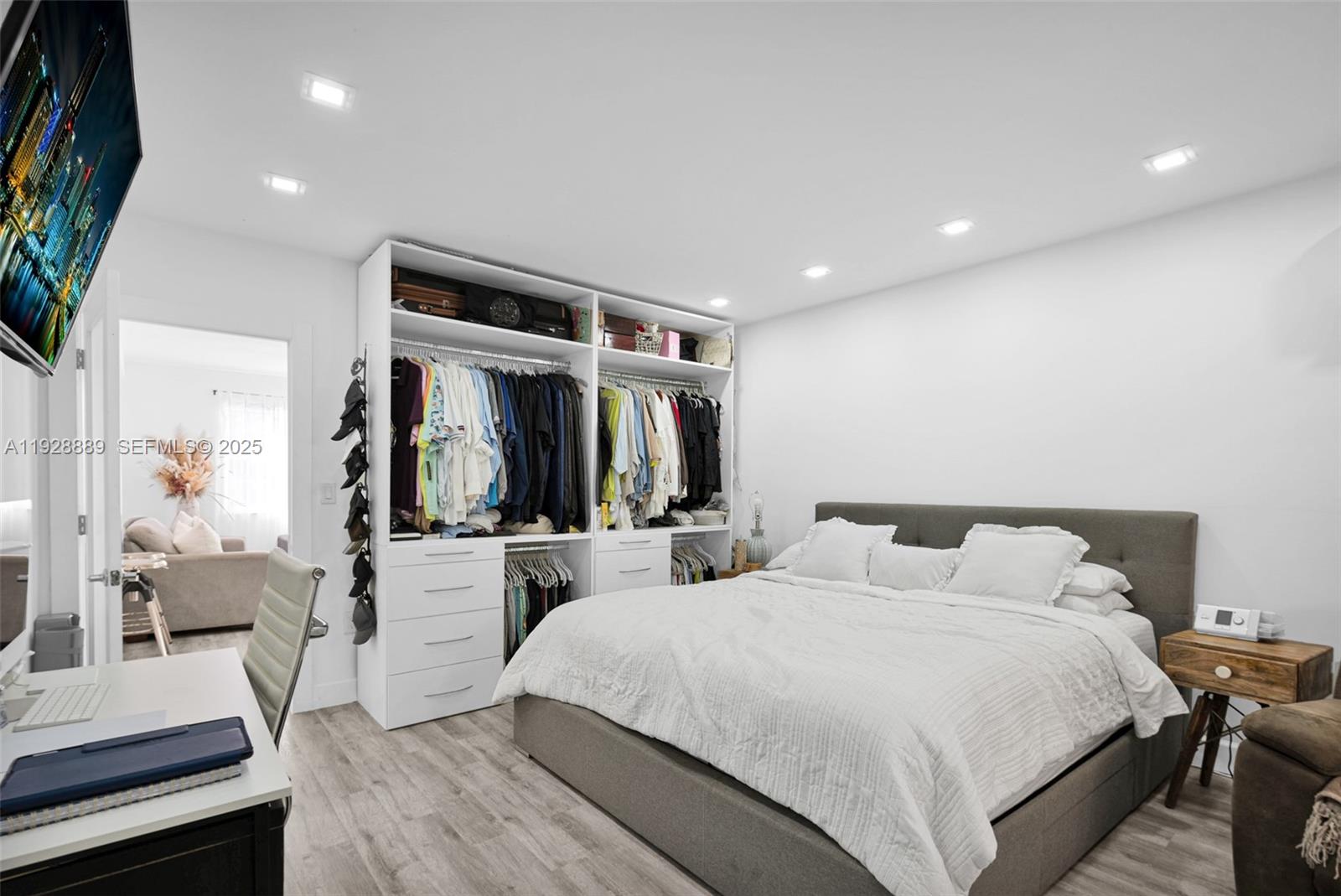 3711 SW 27th Ter Miami, FL 33134