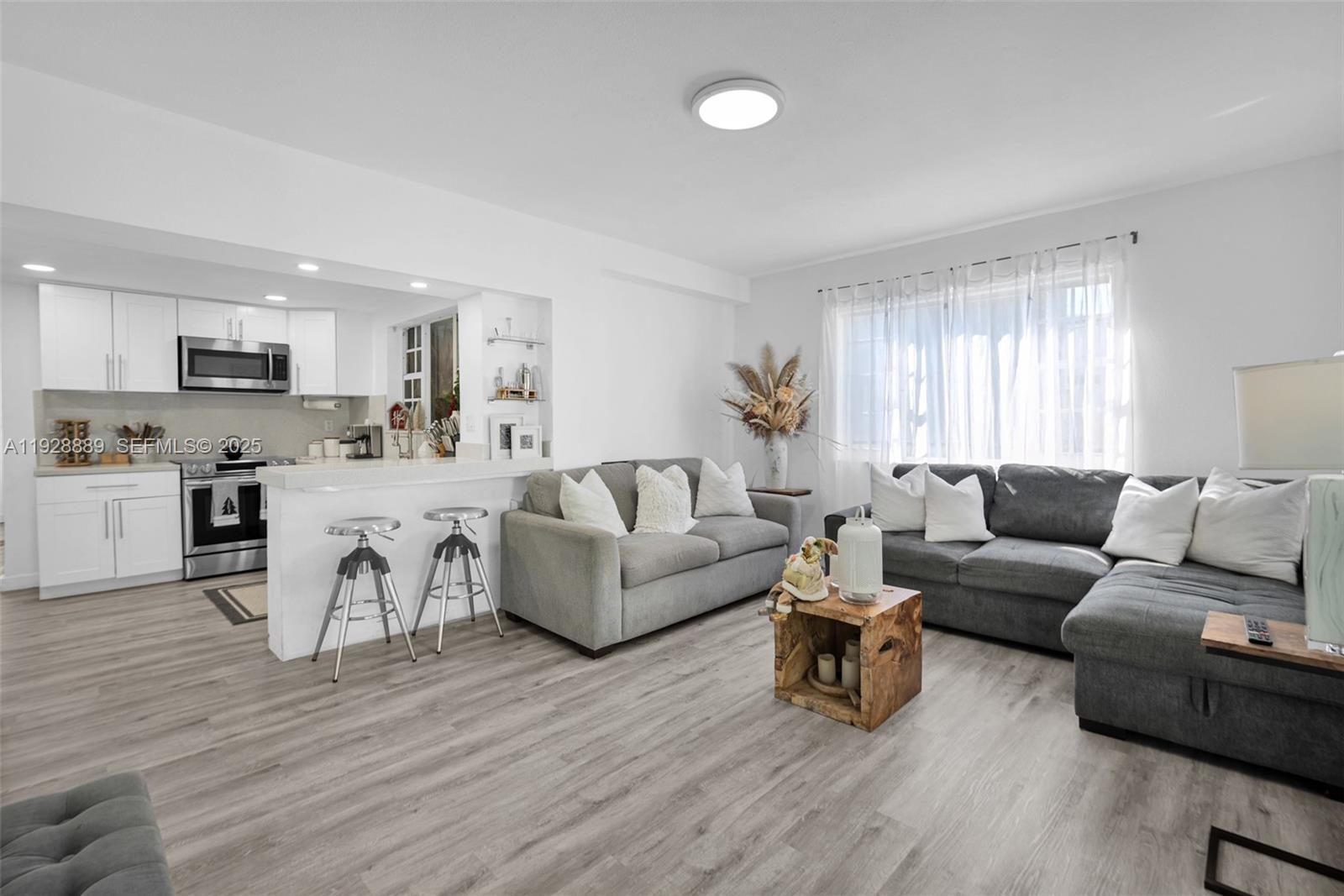 3711 SW 27th Ter Miami, FL 33134