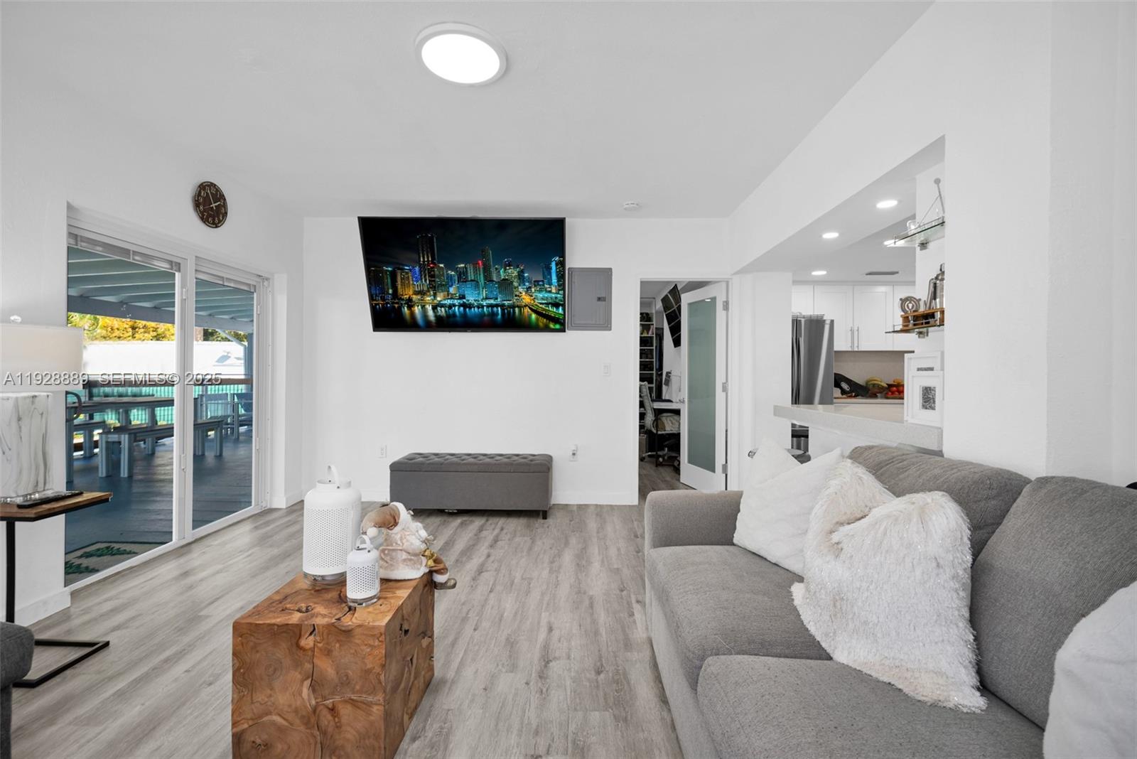 3711 SW 27th Ter Miami, FL 33134