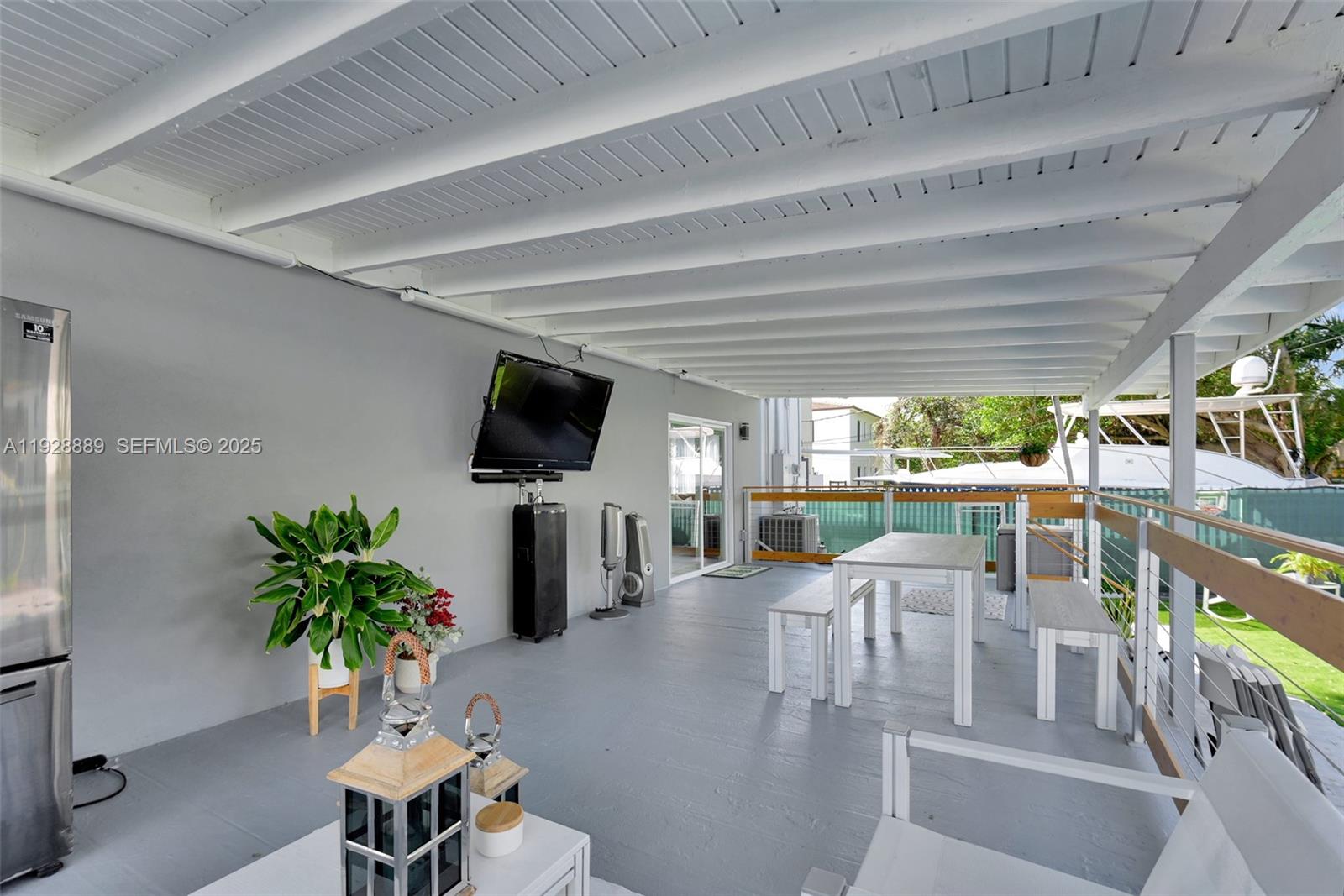 3711 SW 27th Ter Miami, FL 33134