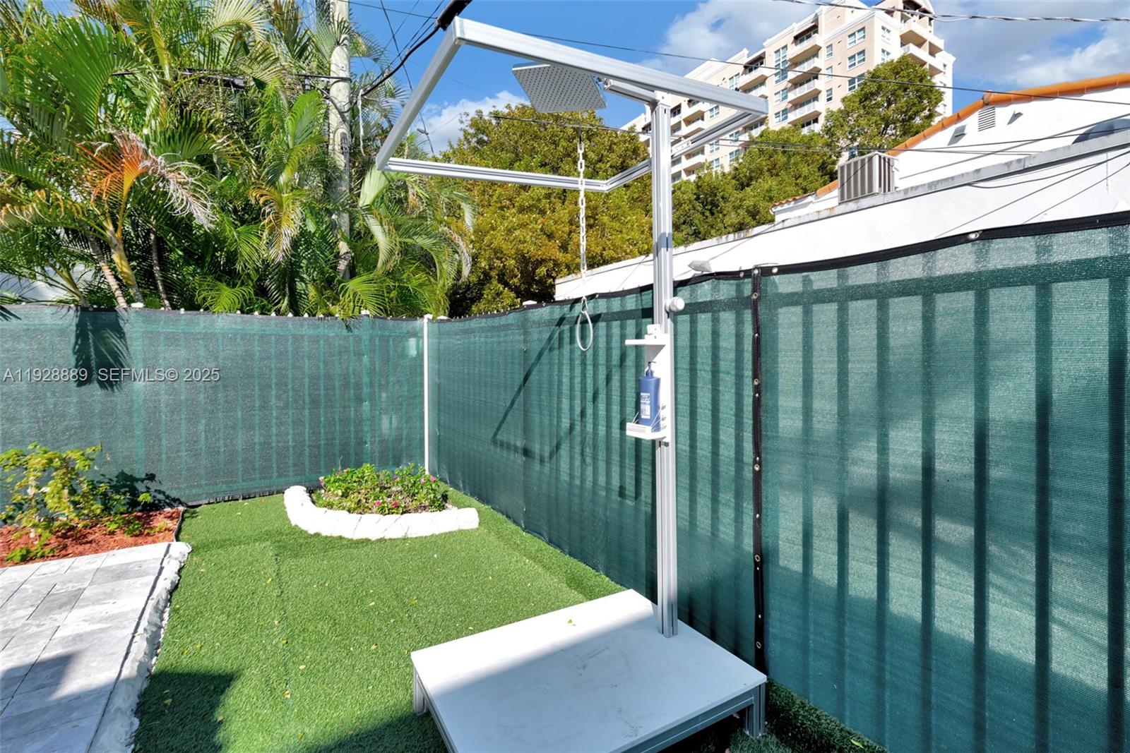 3711 SW 27th Ter Miami, FL 33134