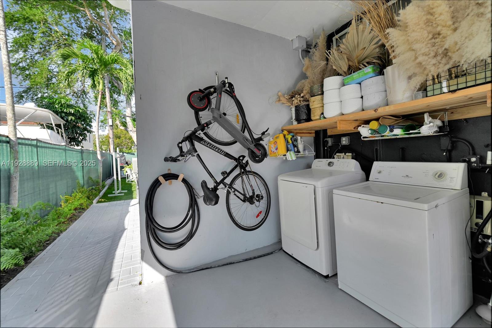 3711 SW 27th Ter Miami, FL 33134