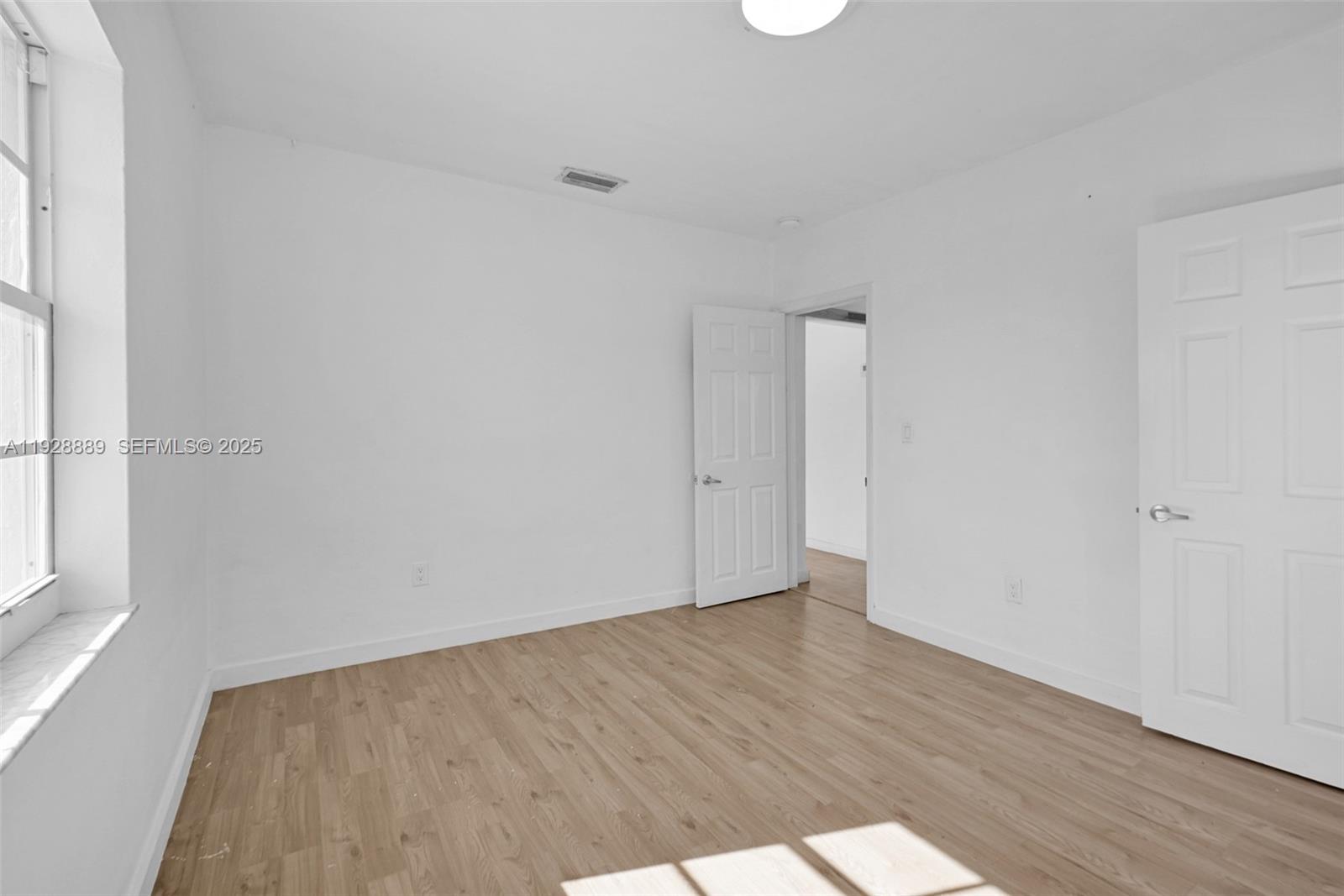 3711 SW 27th Ter Miami, FL 33134