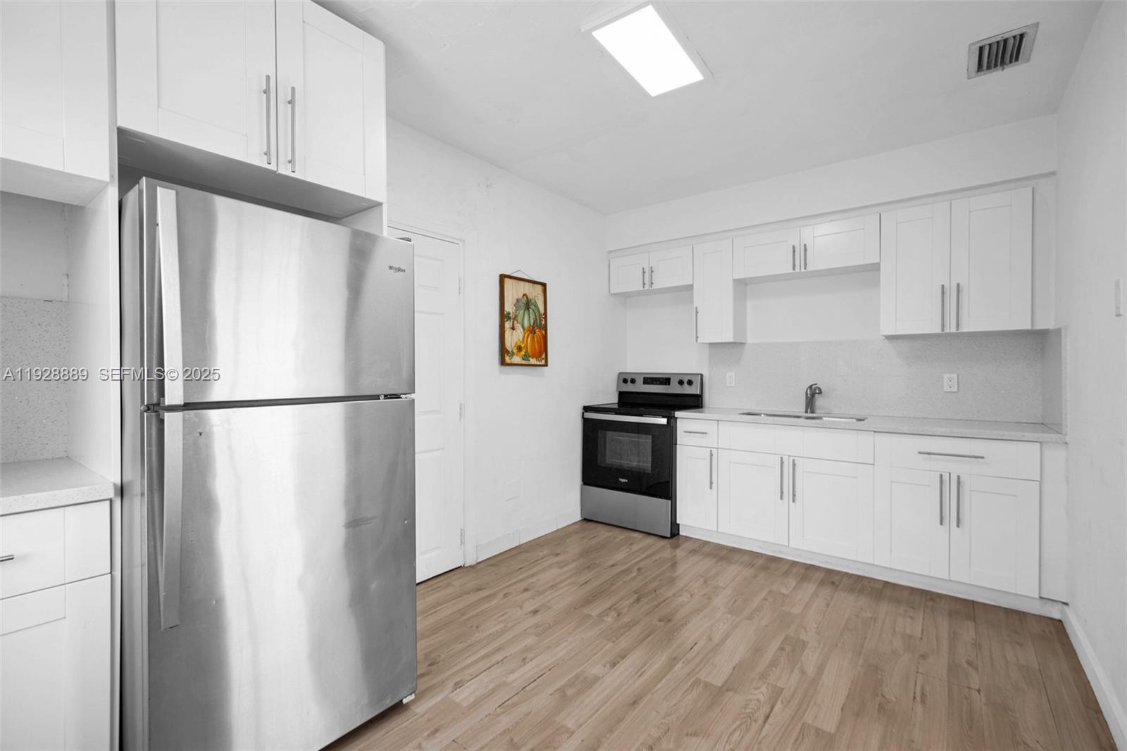 3711 SW 27th Ter Miami, FL 33134