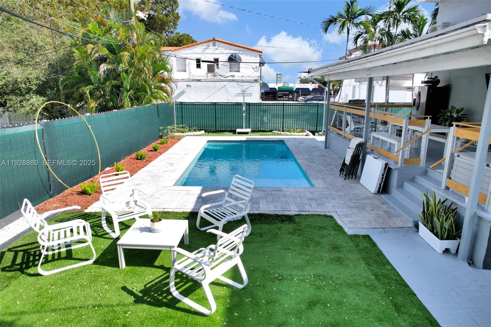 3711 SW 27th Ter Miami, FL 33134