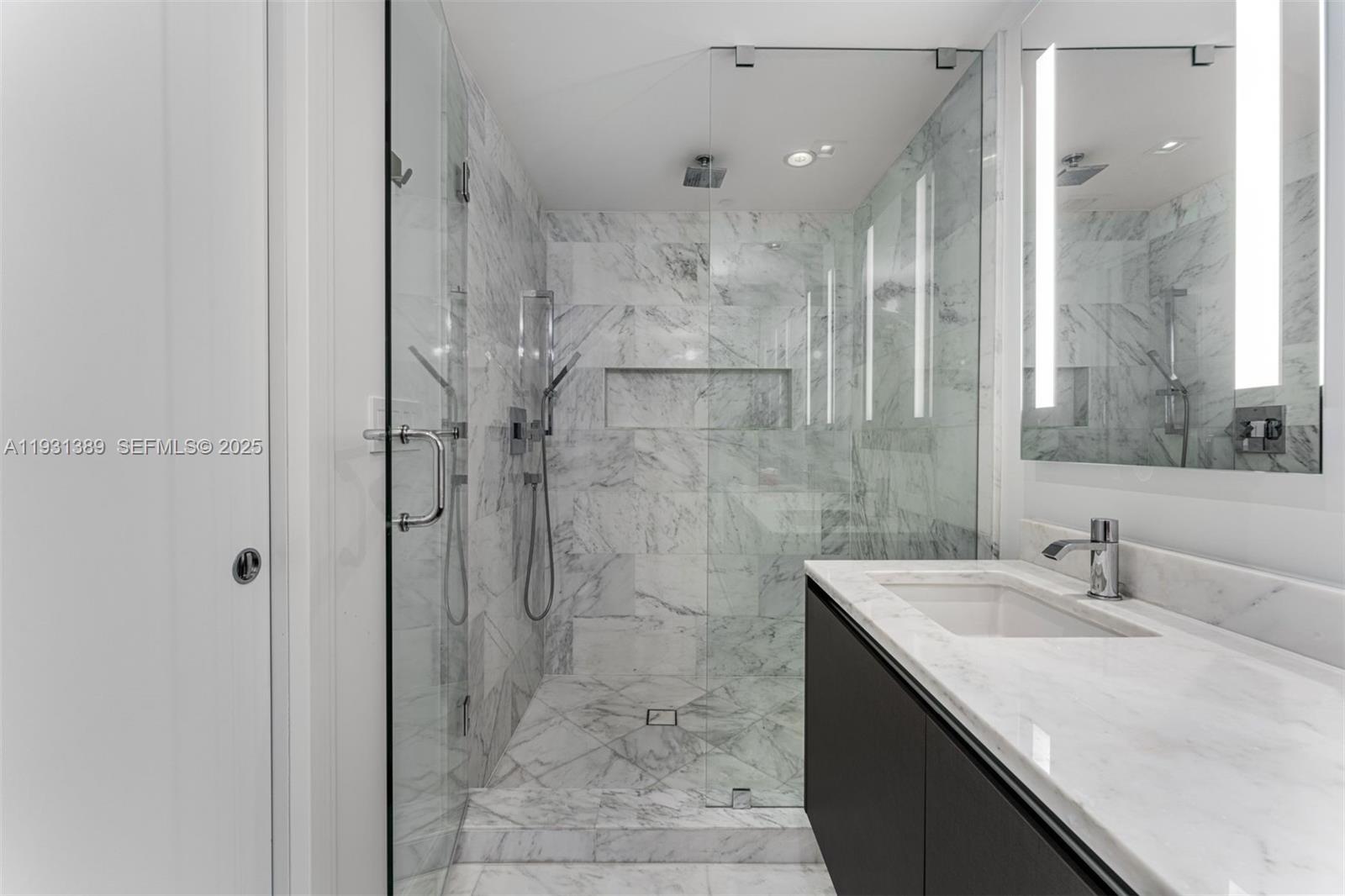 1451 Brickell Ave #1803 Miami, FL 33131