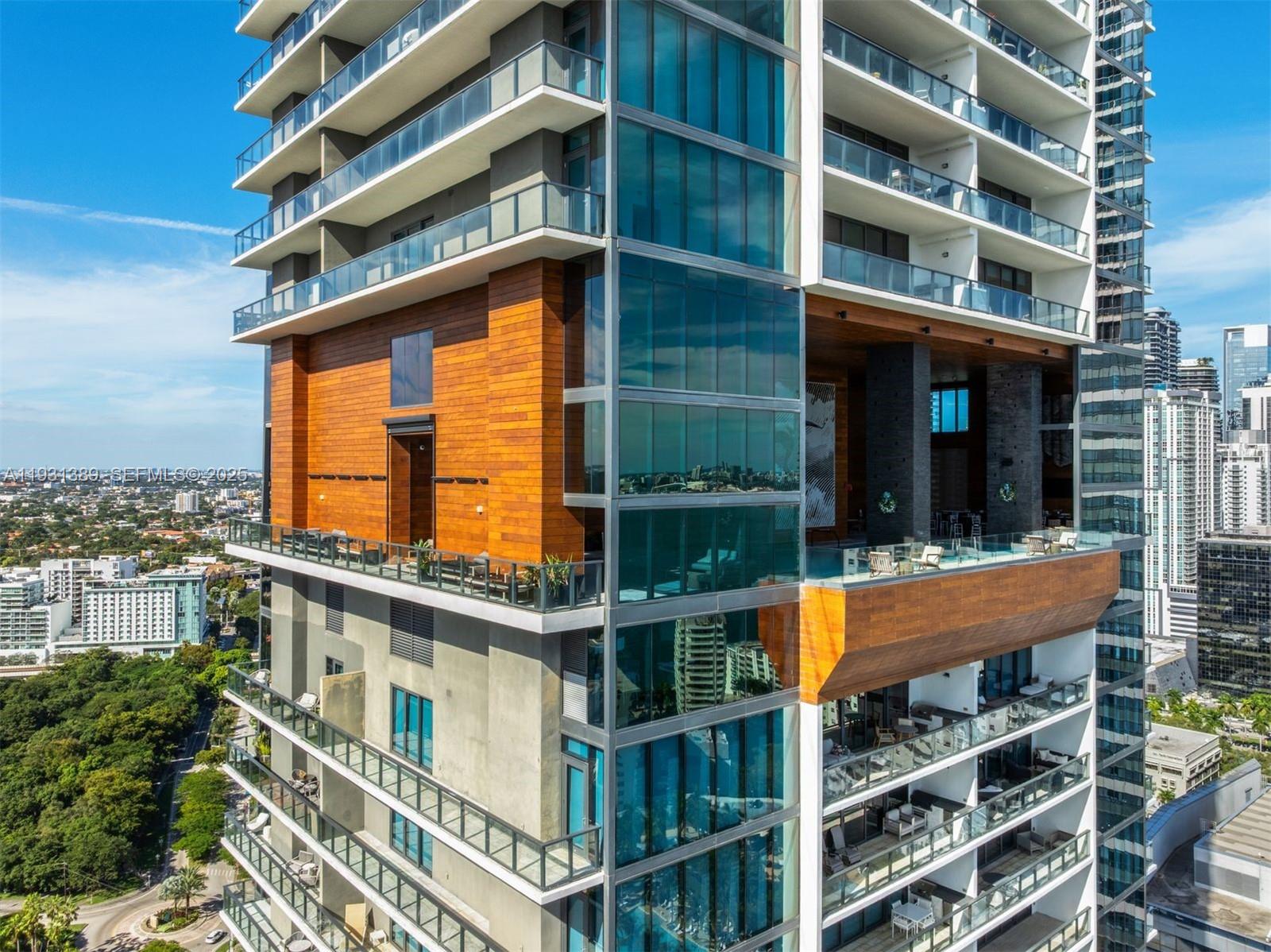 1451 Brickell Ave #1803 Miami, FL 33131