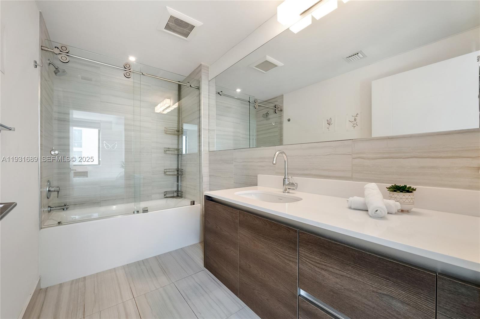 301 Altara Ave #509 Coral Gables, FL 33146