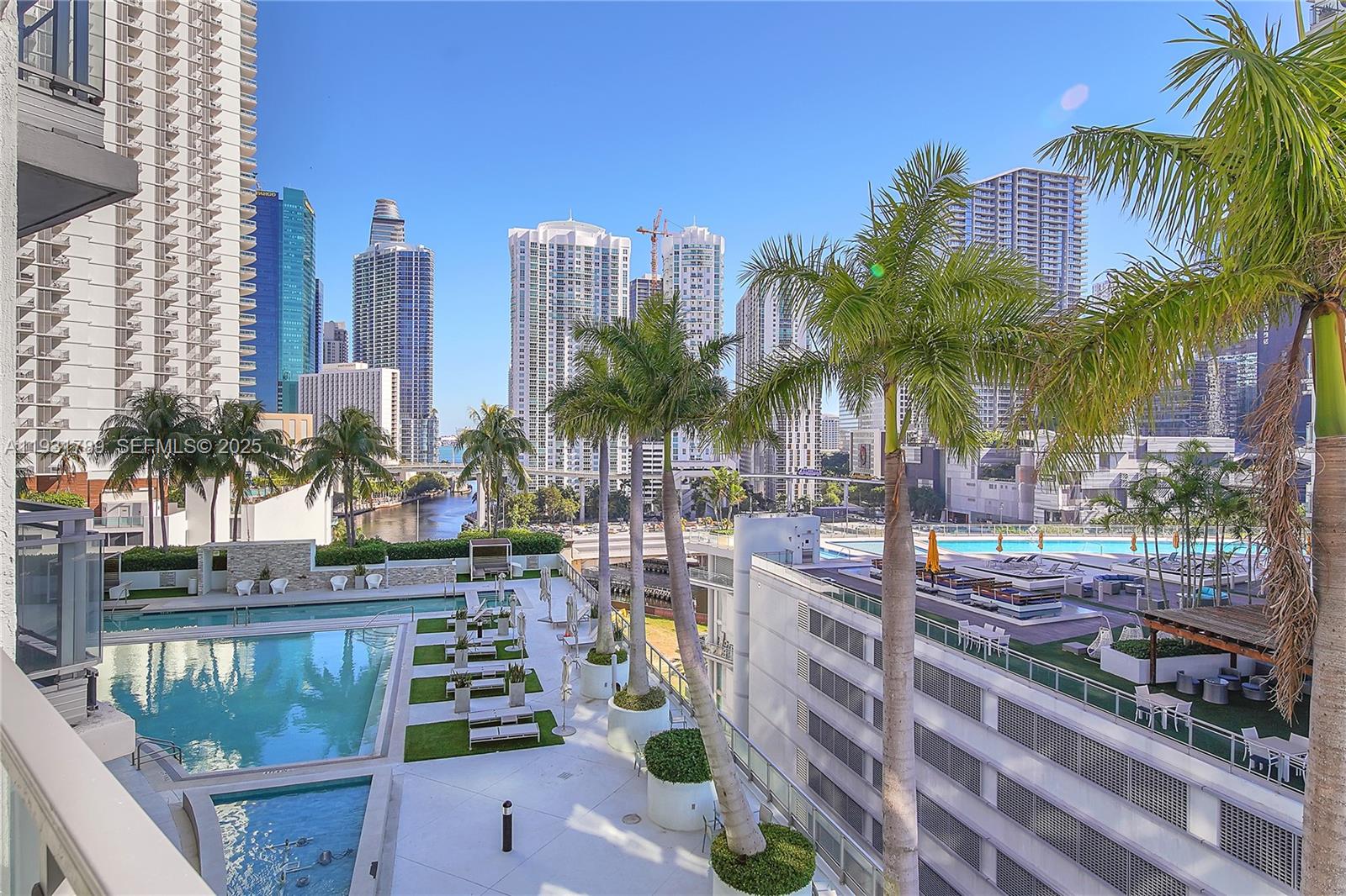 90 SW 3rd St #1213 Miami, FL 33130