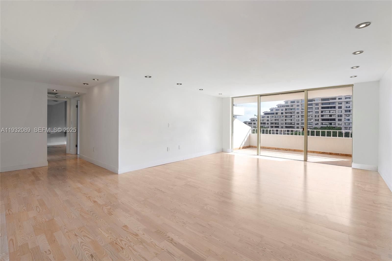 199 Ocean Ln Dr #611 Key Biscayne, FL 33149