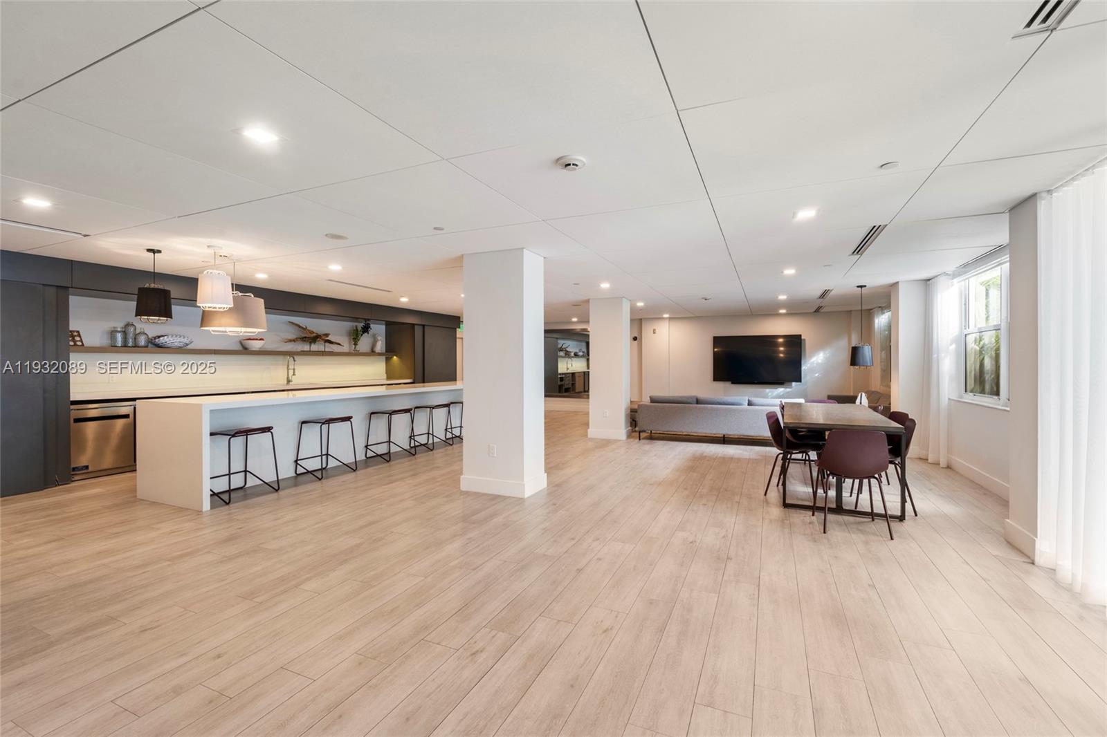 199 Ocean Ln Dr #611 Key Biscayne, FL 33149