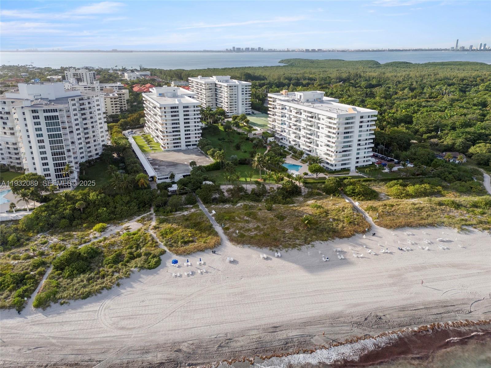 199 Ocean Ln Dr #611 Key Biscayne, FL 33149