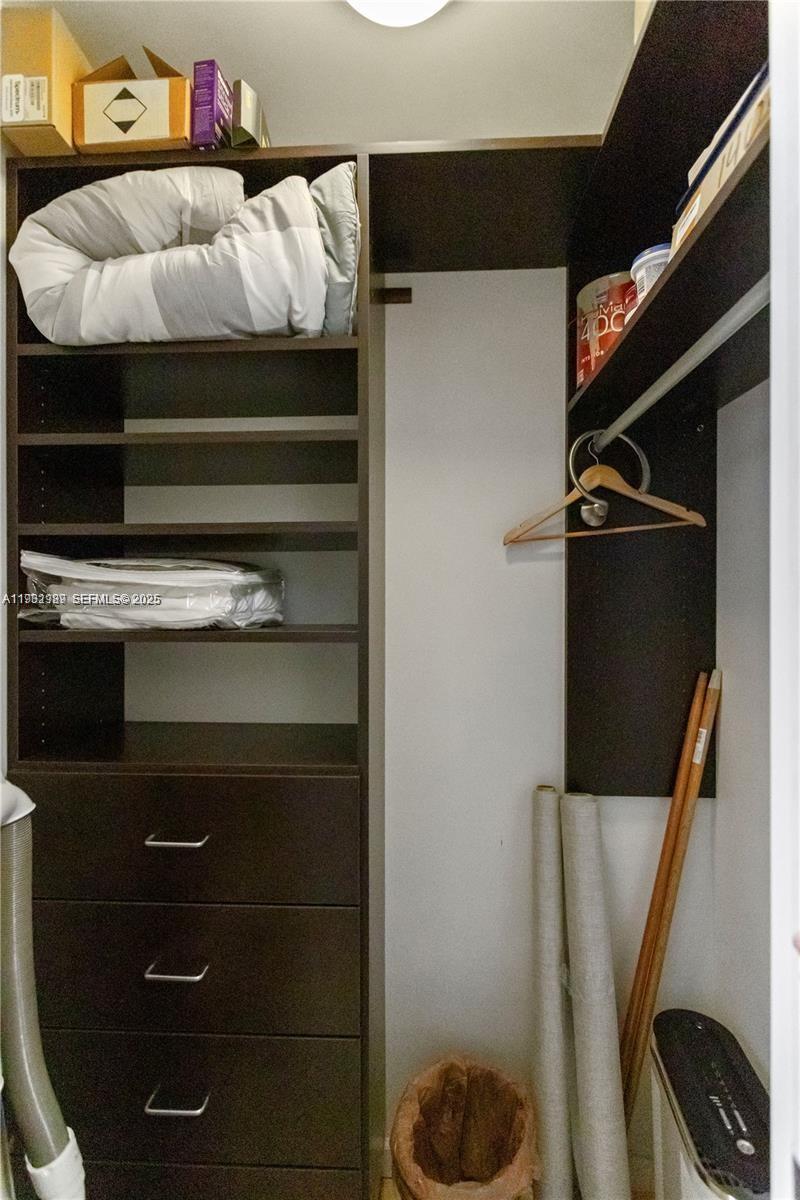 340 Sunset Dr #1404 Fort Lauderdale, FL 33301