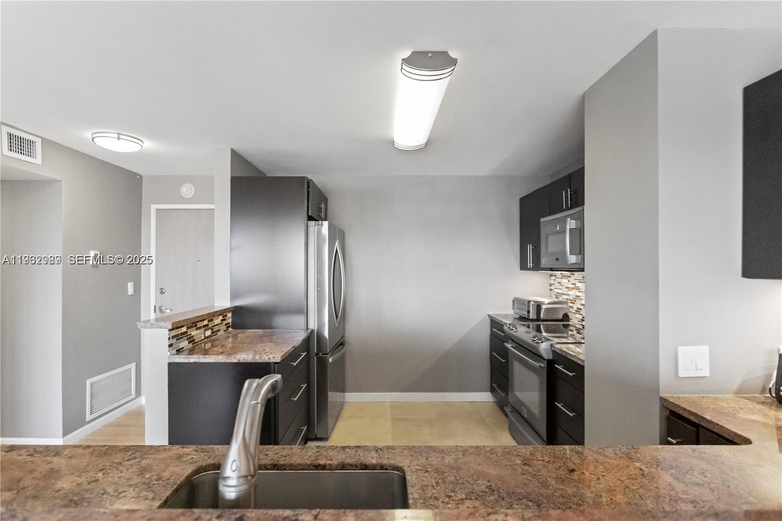 340 Sunset Dr #1404 Fort Lauderdale, FL 33301