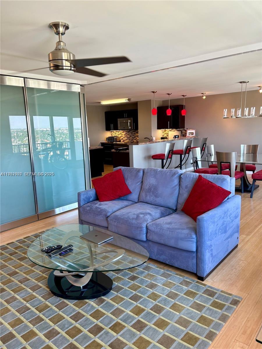 340 Sunset Dr #1404 Fort Lauderdale, FL 33301