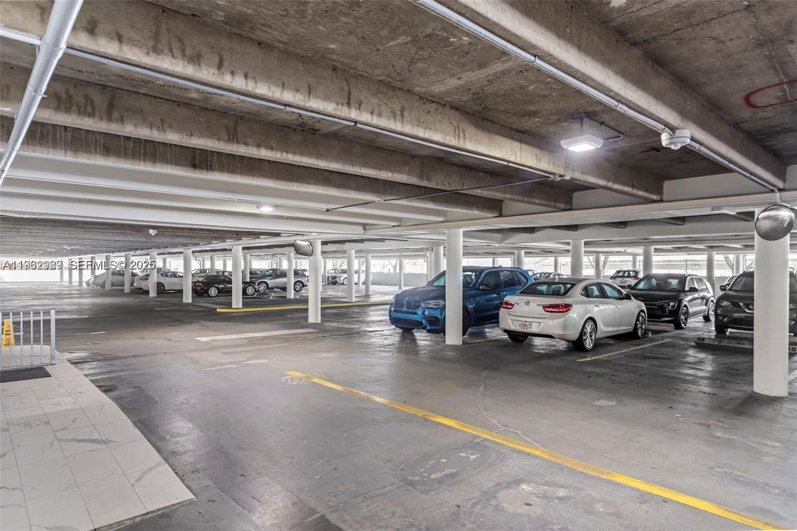 340 Sunset Dr #1404 Fort Lauderdale, FL 33301