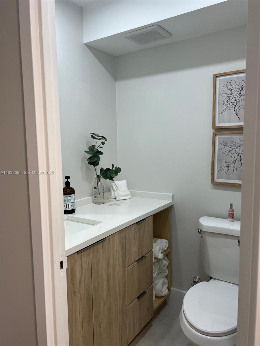 image Winston Towers 20022