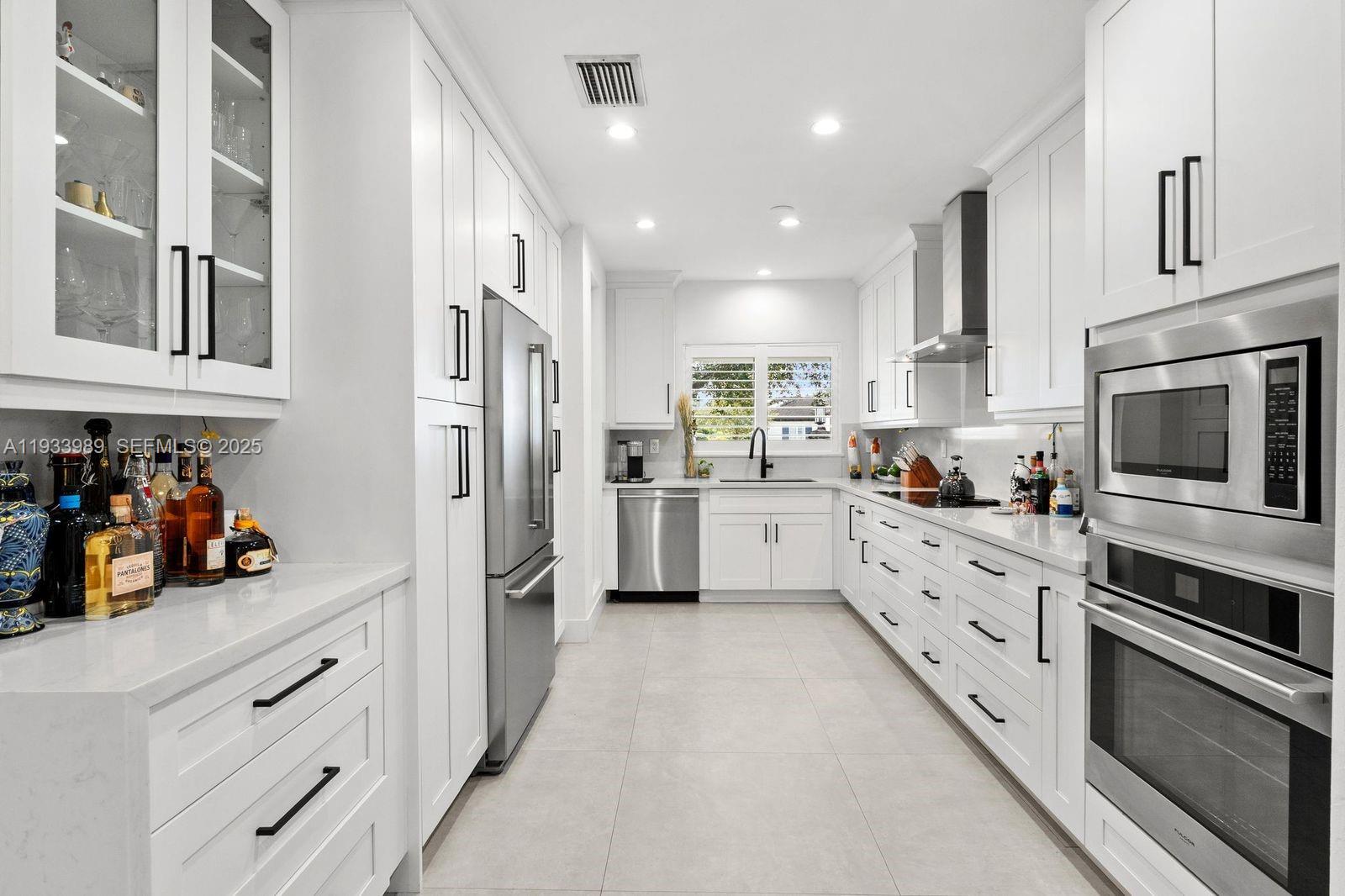 6511 Riviera Dr Coral Gables, FL 33146